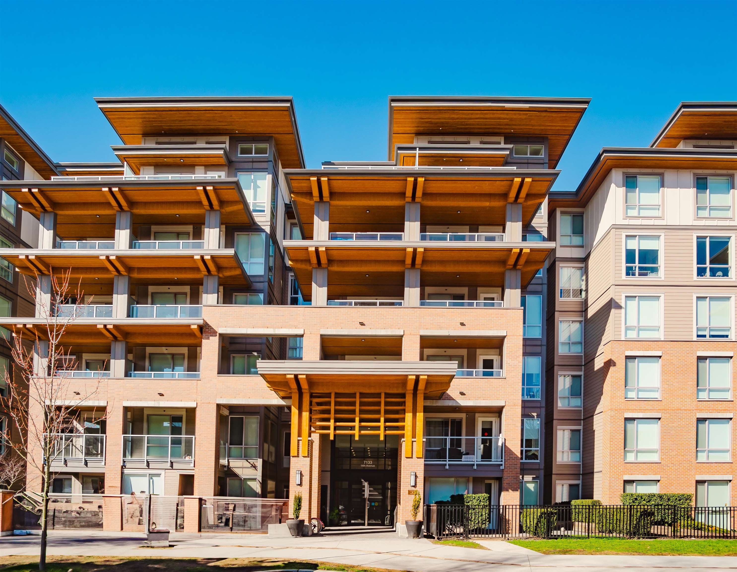 320 - 7133 14th Avenue, Burnaby, V4N 0H5 — photo 3