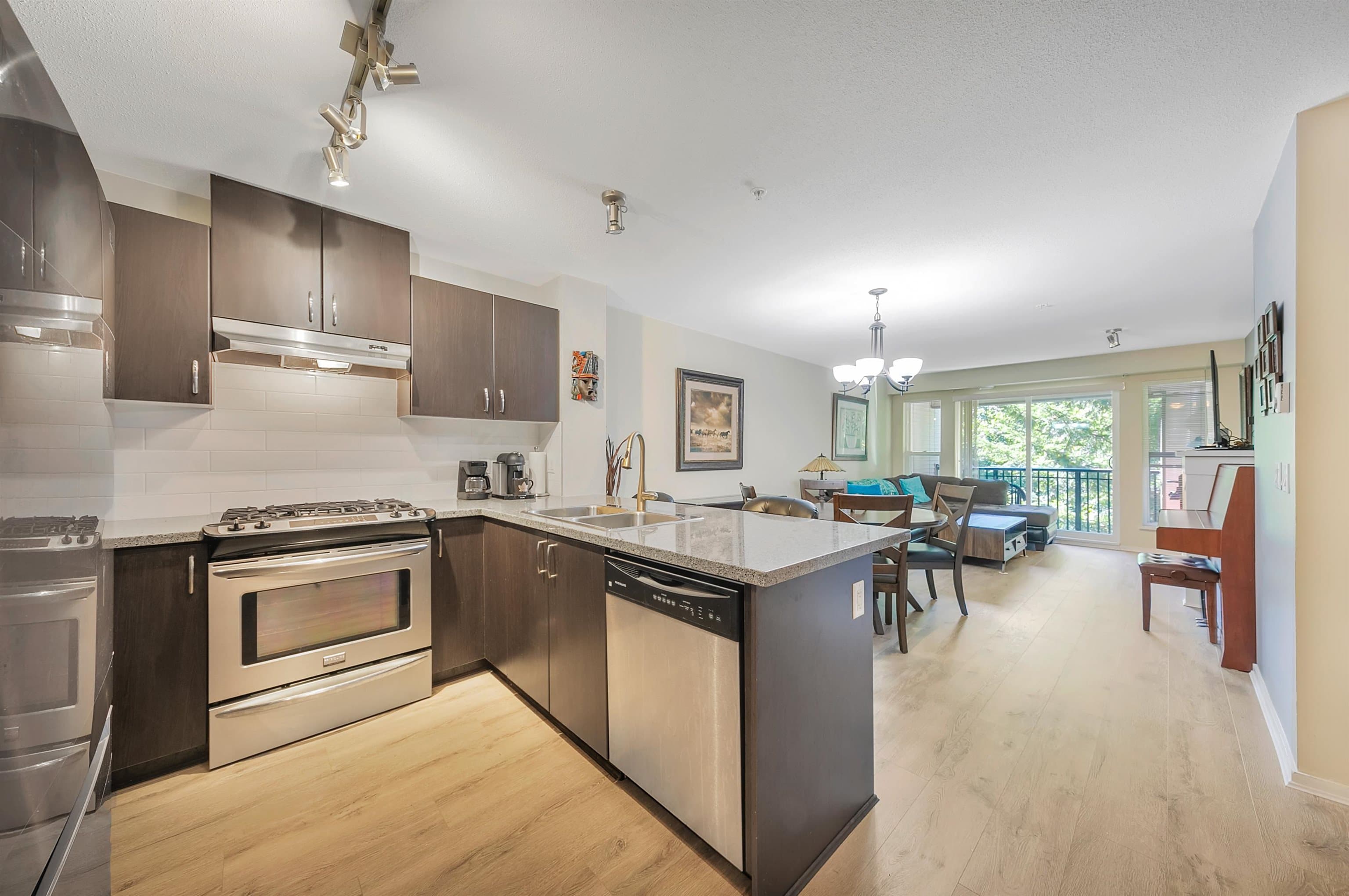 306 - 3050 Dayanee Springs Boulevard, Coquitlam, V3E 0A2 — photo 2