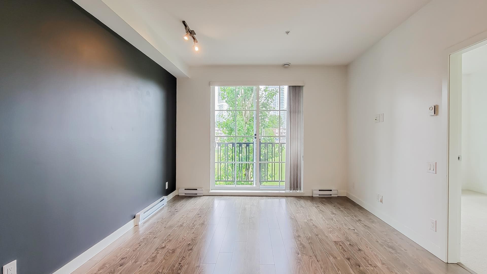 308 - 553 Foster Avenue, Coquitlam, V3J 0B5 — photo 2