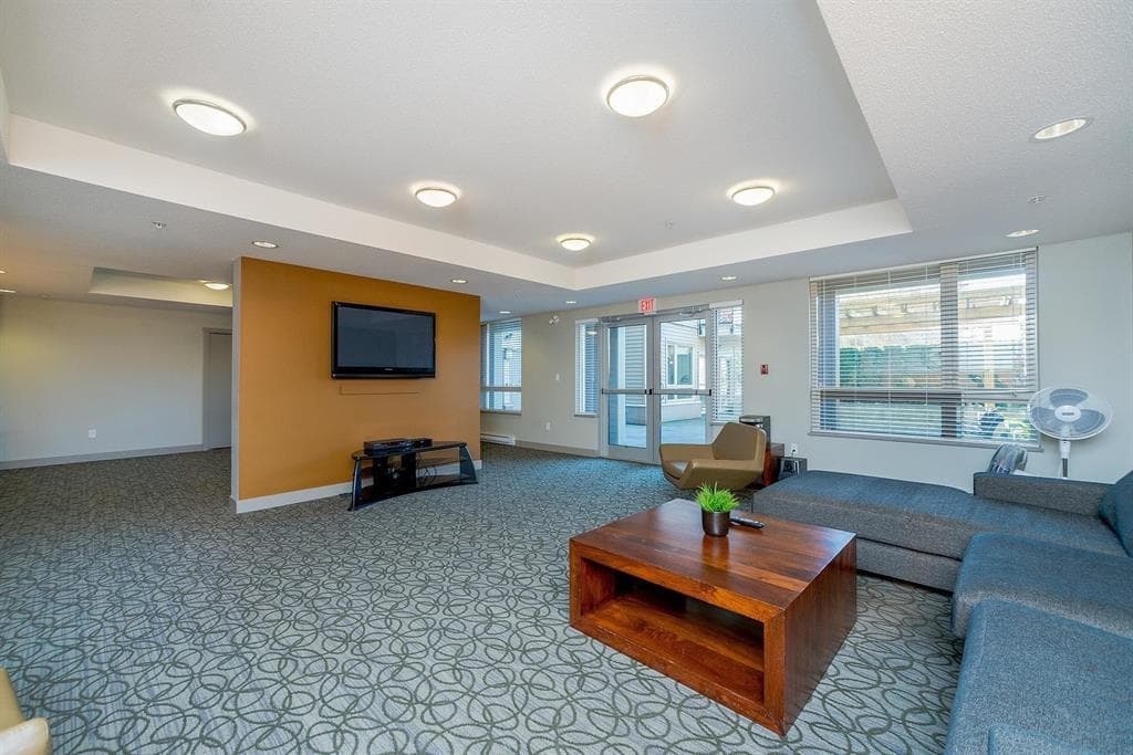 302 - 20460 Douglas Crescent, Langley, V3A 0C6 — photo 5