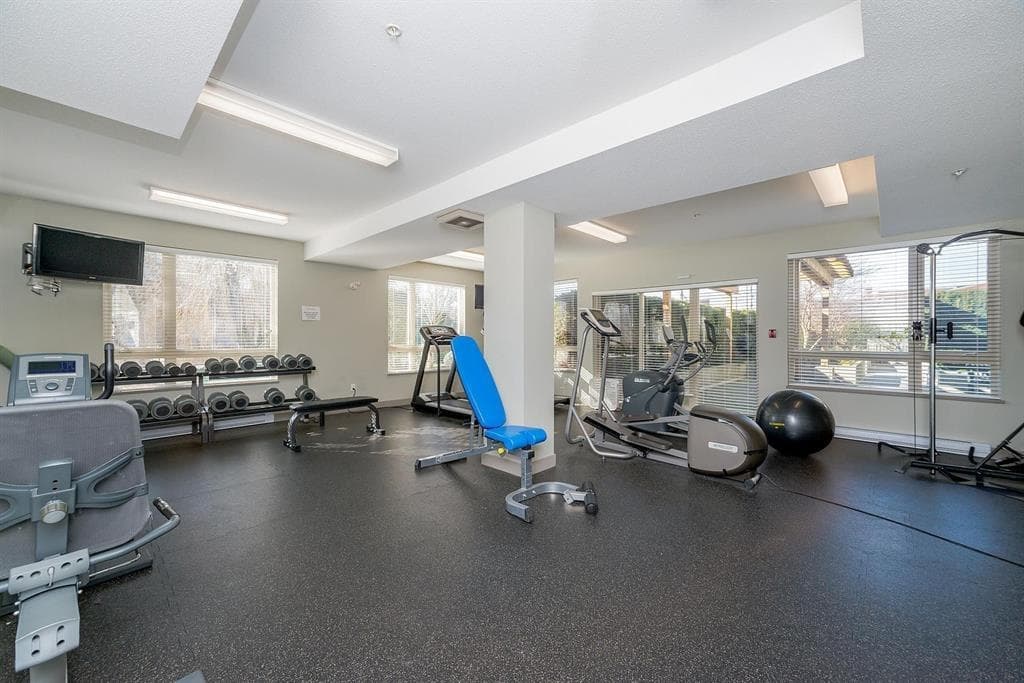 302 - 20460 Douglas Crescent, Langley, V3A 0C6 — photo 4