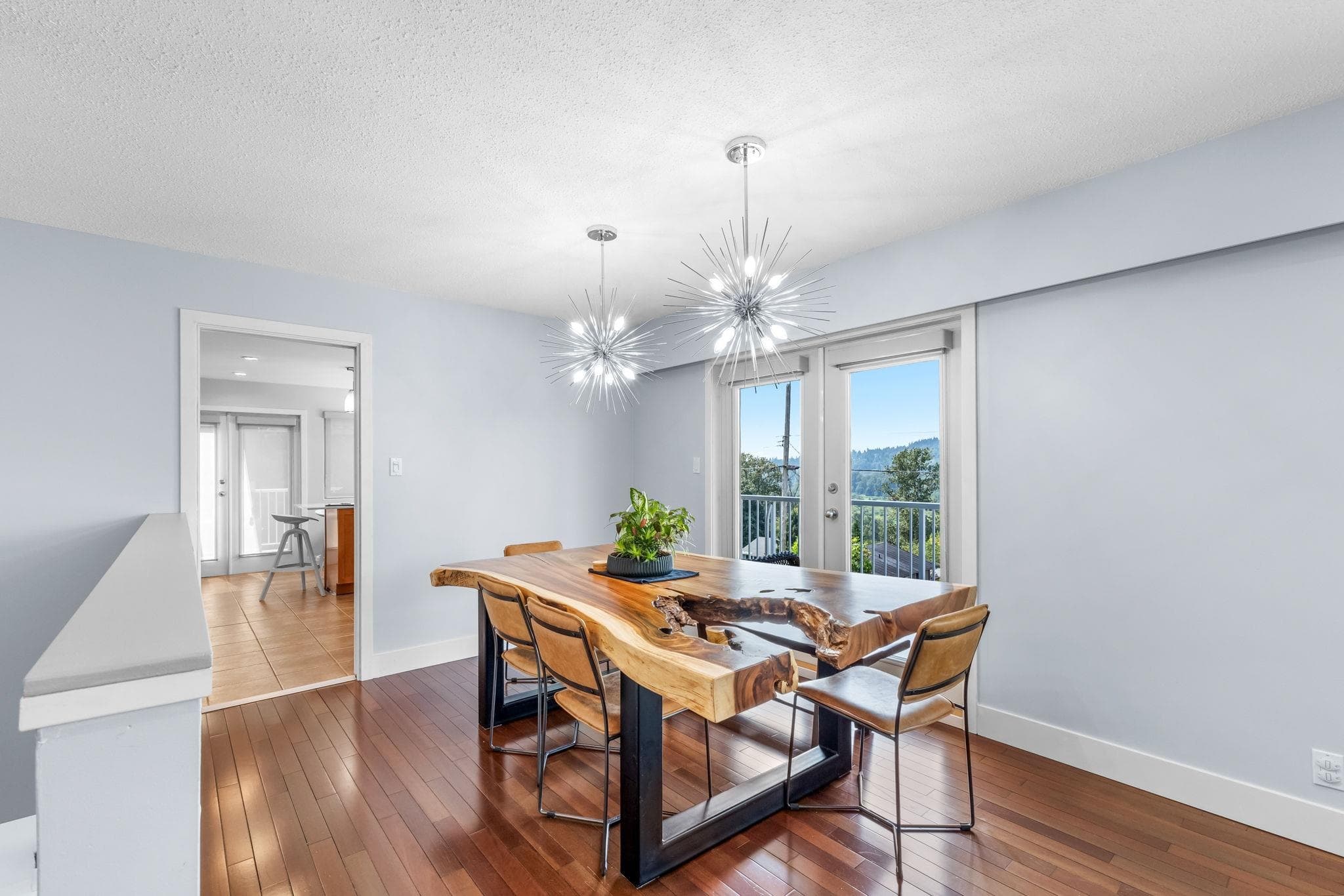 1480 Elinor Crescent, Port Coquitlam, V3C 2Y5 — photo 3