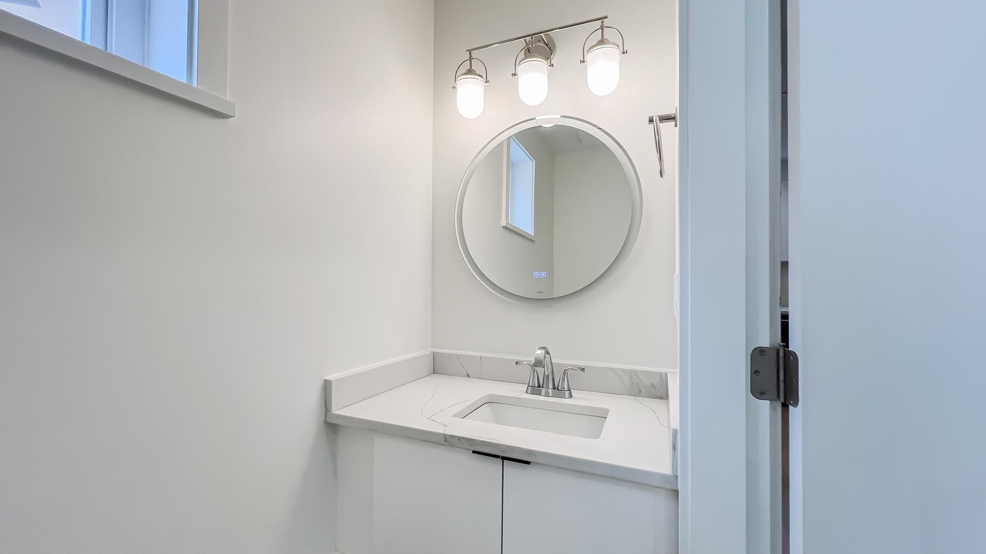 1155 Keefer Street, Vancouver, V6A 1Z2 — photo 4