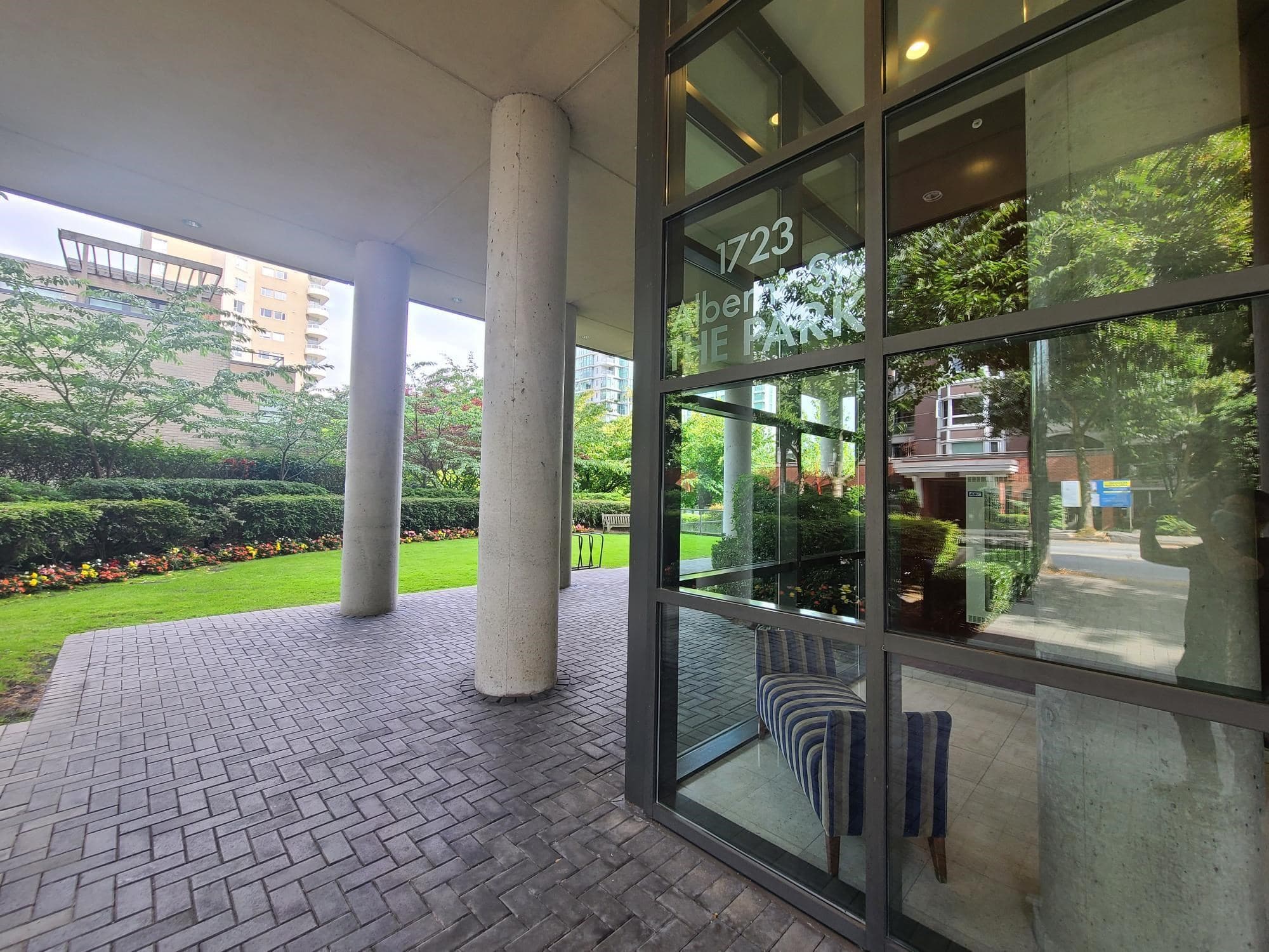 1001 - 1723 Alberni Street, Vancouver, V6G 3G9 — photo 2