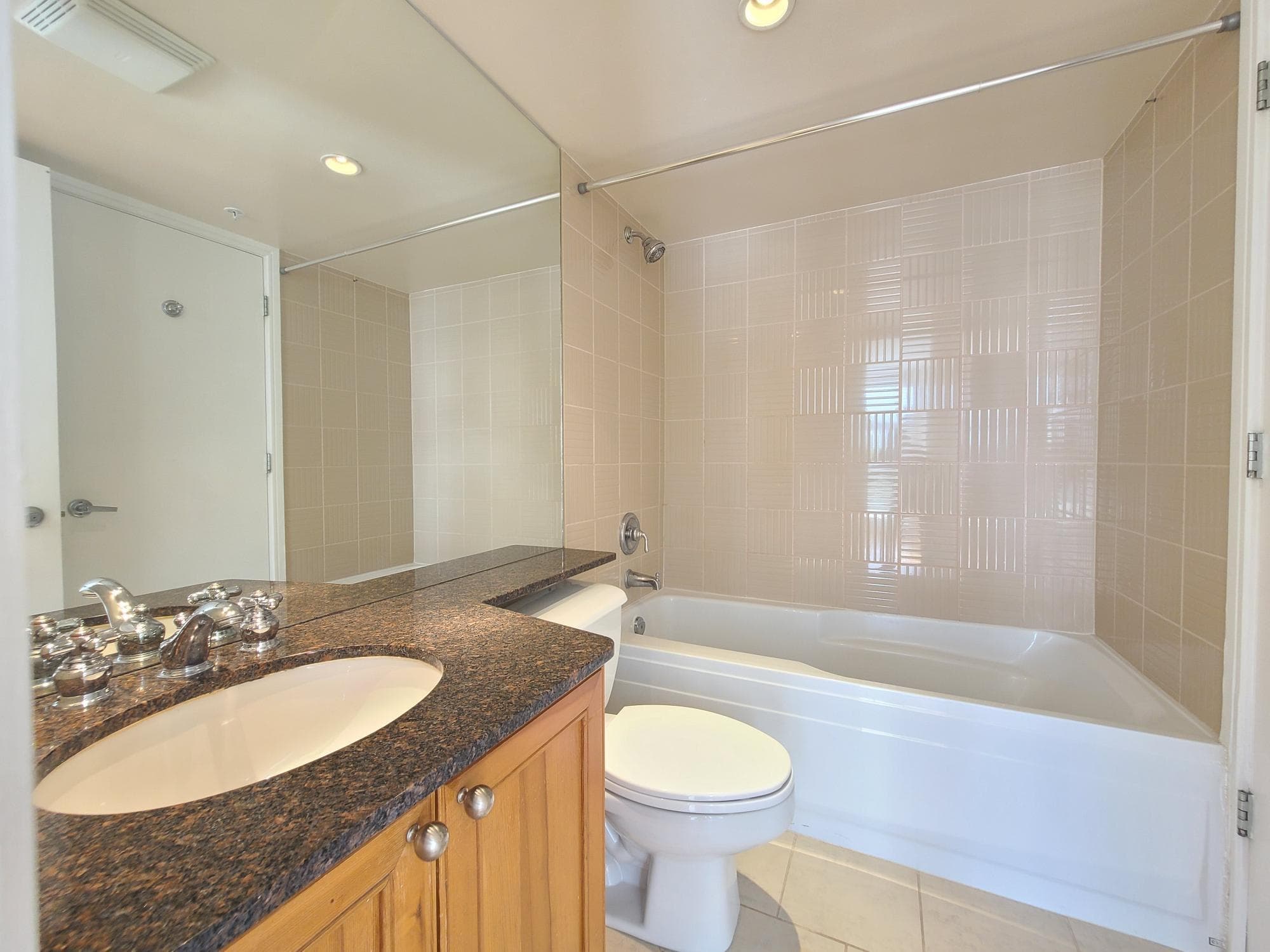 1001 - 1723 Alberni Street, Vancouver, V6G 3G9 — photo 4