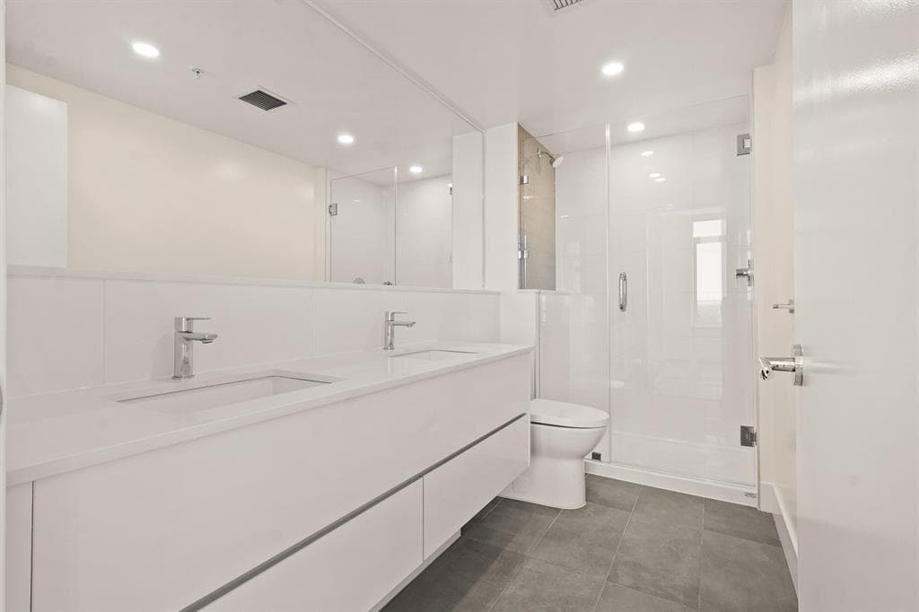 2502 - 10428 Whalley Blvd Boulevard, Surrey, V3T 1W6 — photo 4