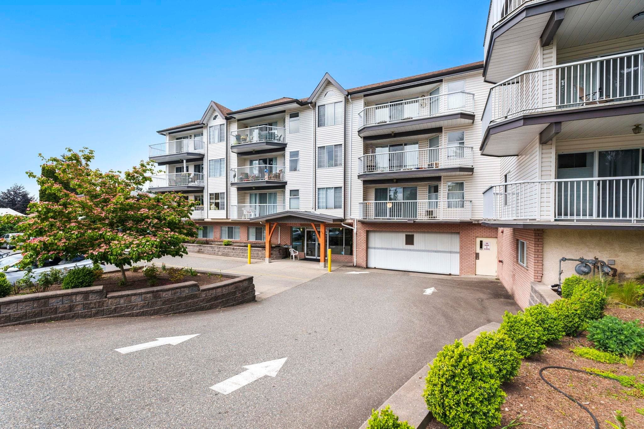 315 - 33535 King Road, Abbotsford, V2S 6Z5 — photo 2