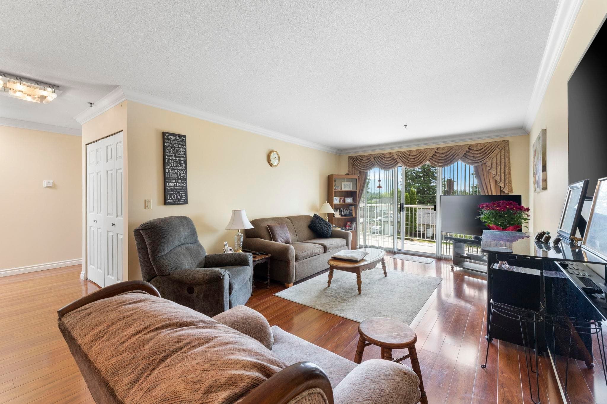 315 - 33535 King Road, Abbotsford, V2S 6Z5 — photo 4
