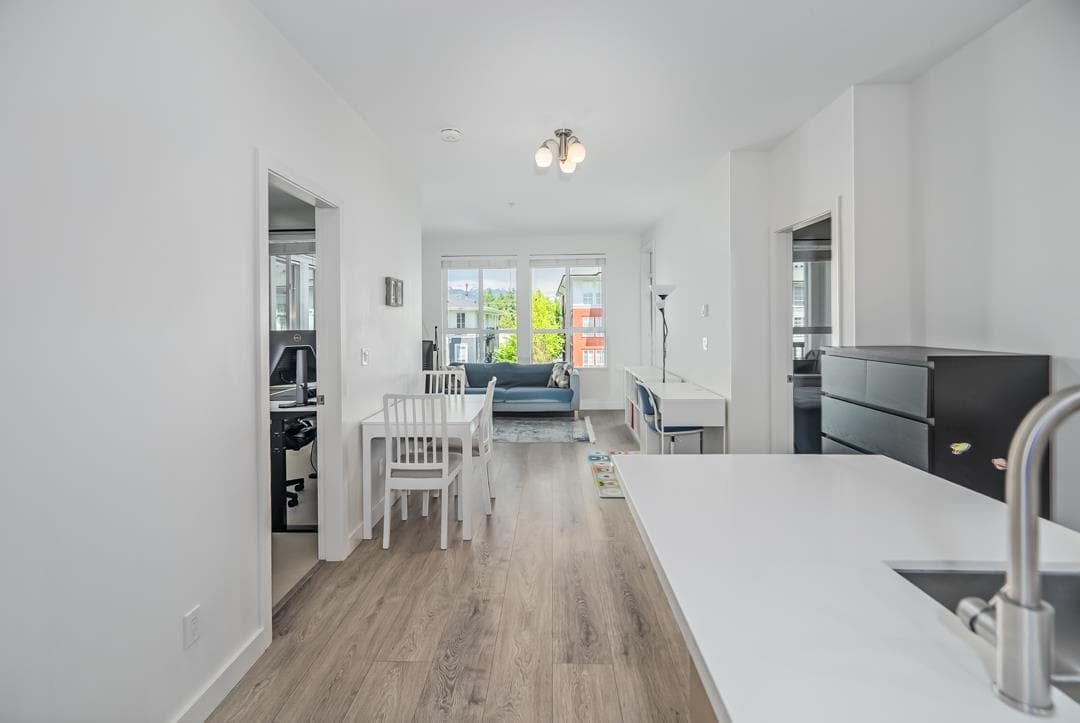 303 - 611 Regan Avenue, Coquitlam, V3J 0E5 — photo 5