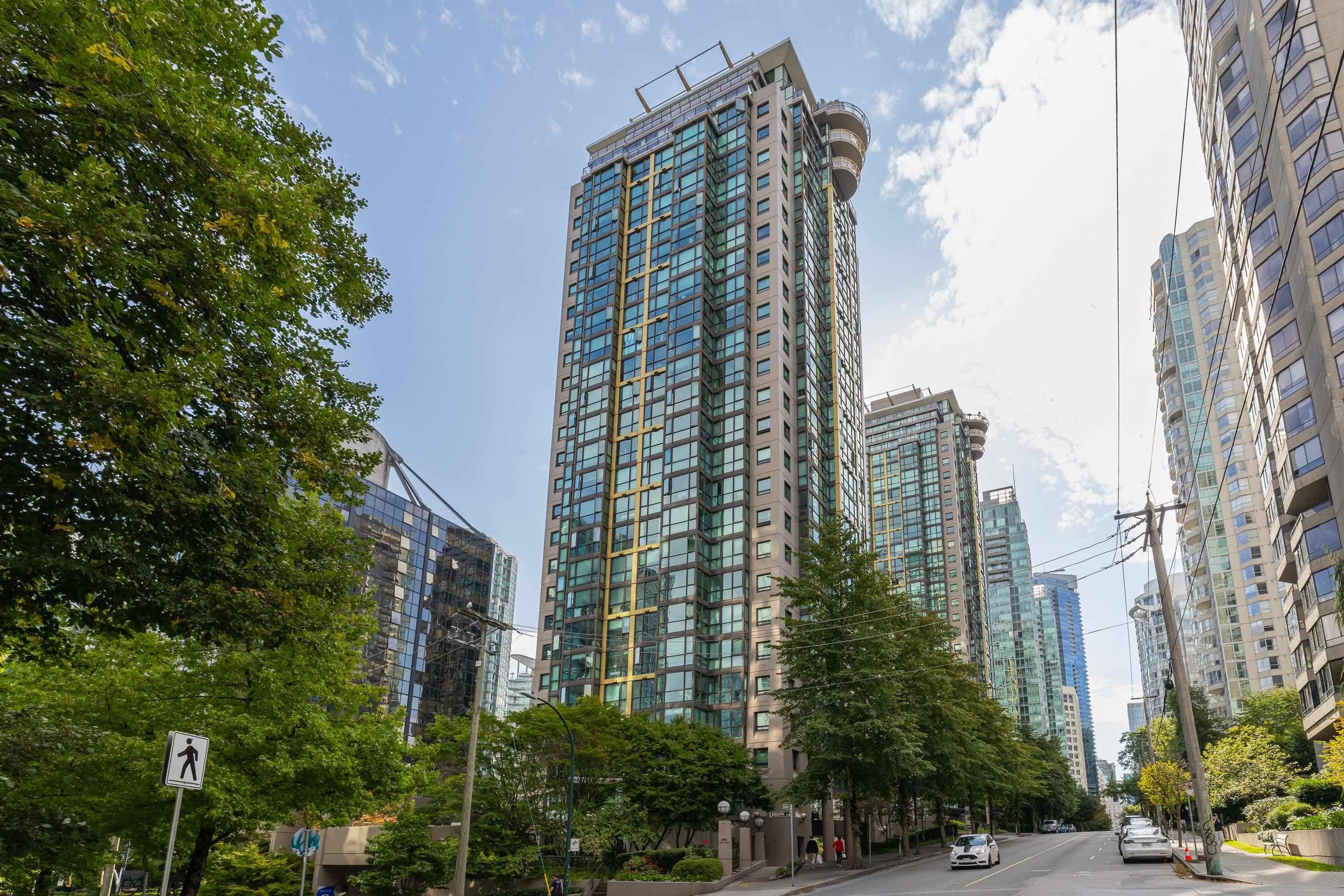 411 - 1367 Alberni Street, Vancouver, V6E 4R9 — photo 1