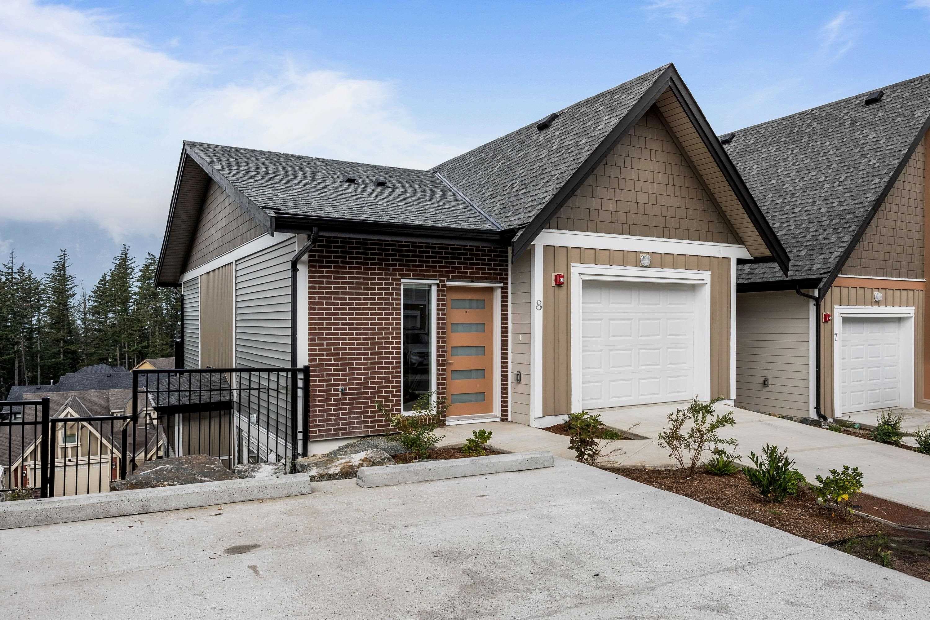 8 - 1928 Woodside Boulevard, Agassiz