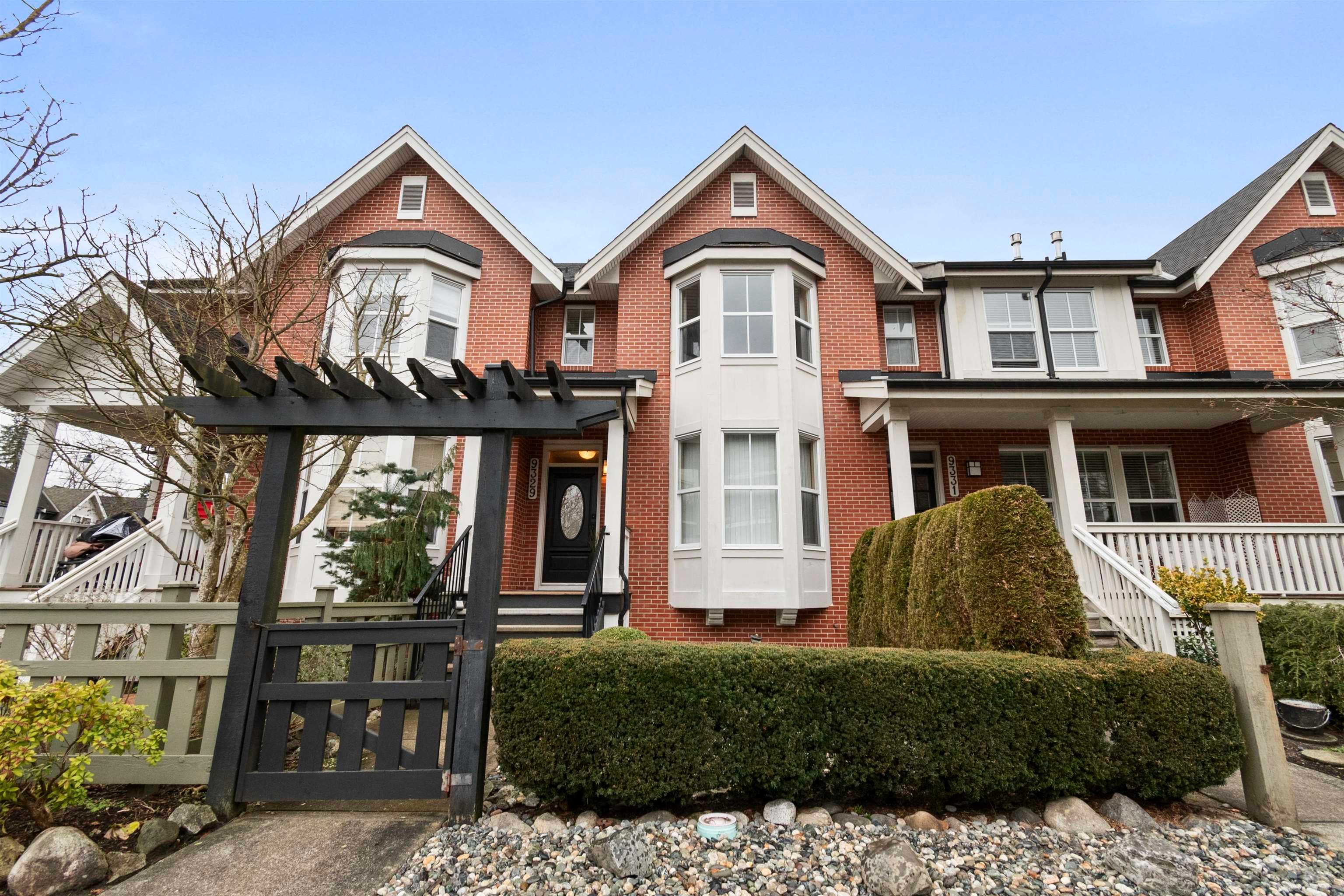 9329 Douglas Street, Langley