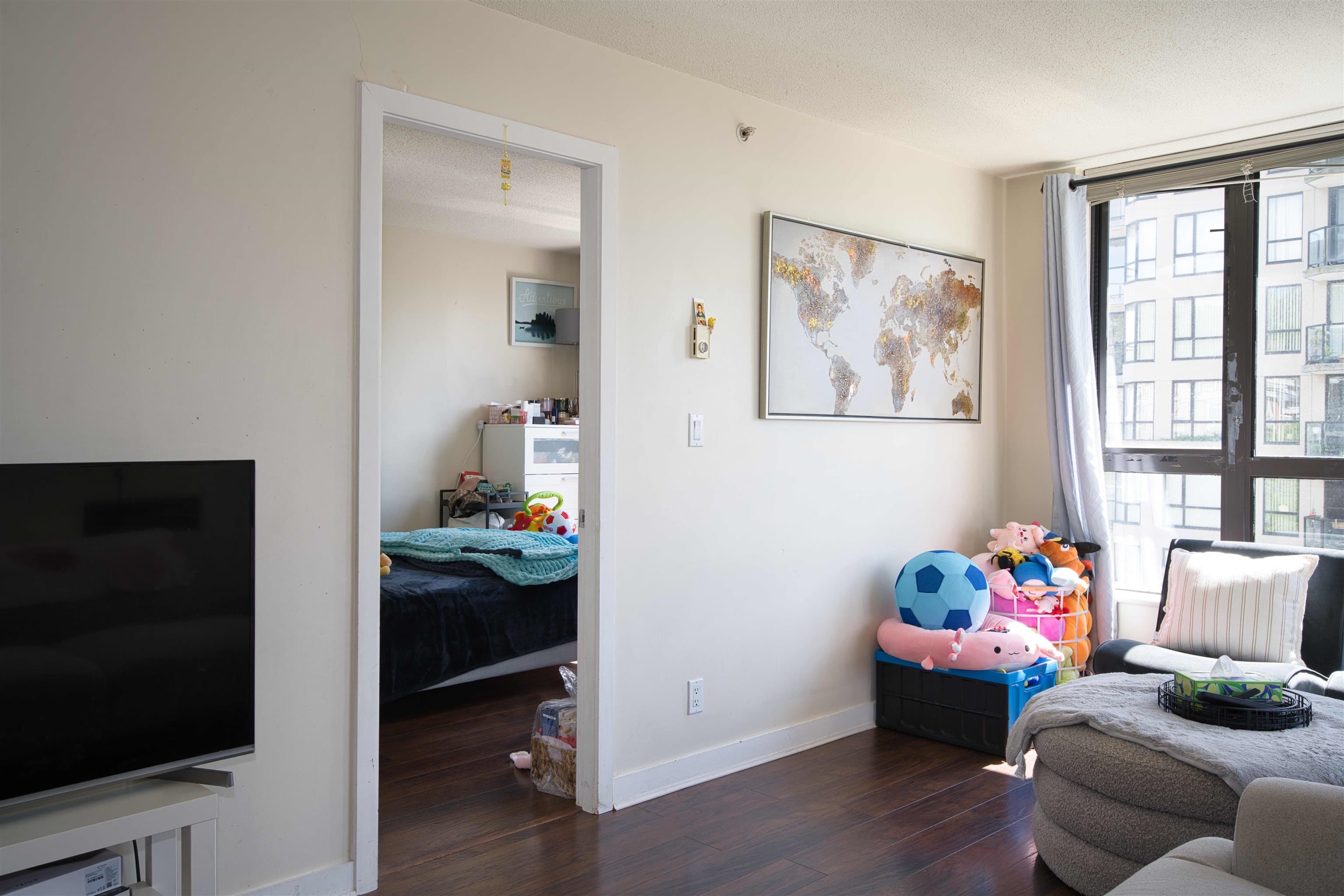 607 - 833 Agnes Street, New Westminster, V3M 0B1 — photo 3