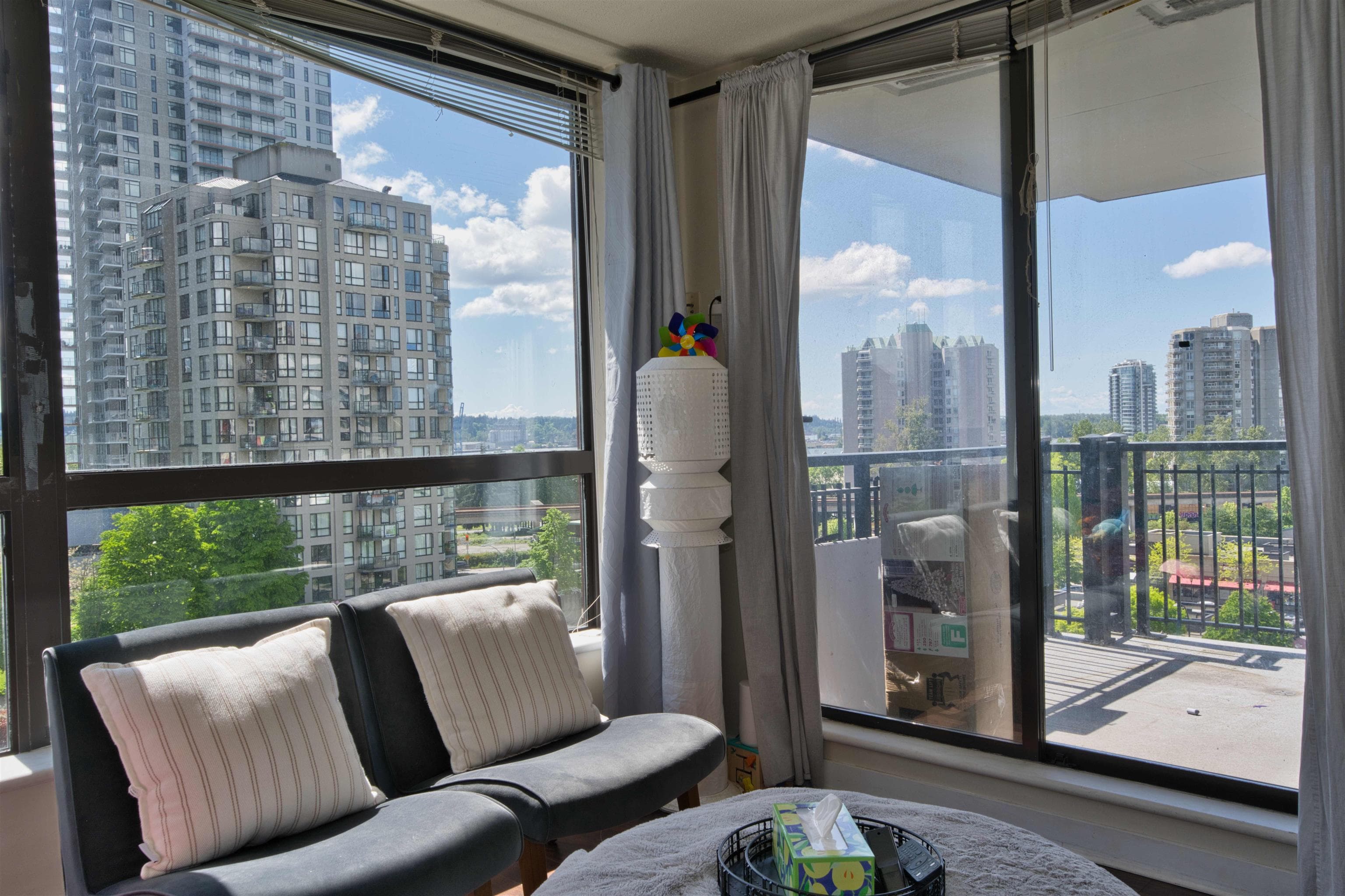 607 - 833 Agnes Street, New Westminster, V3M 0B1 — photo 5