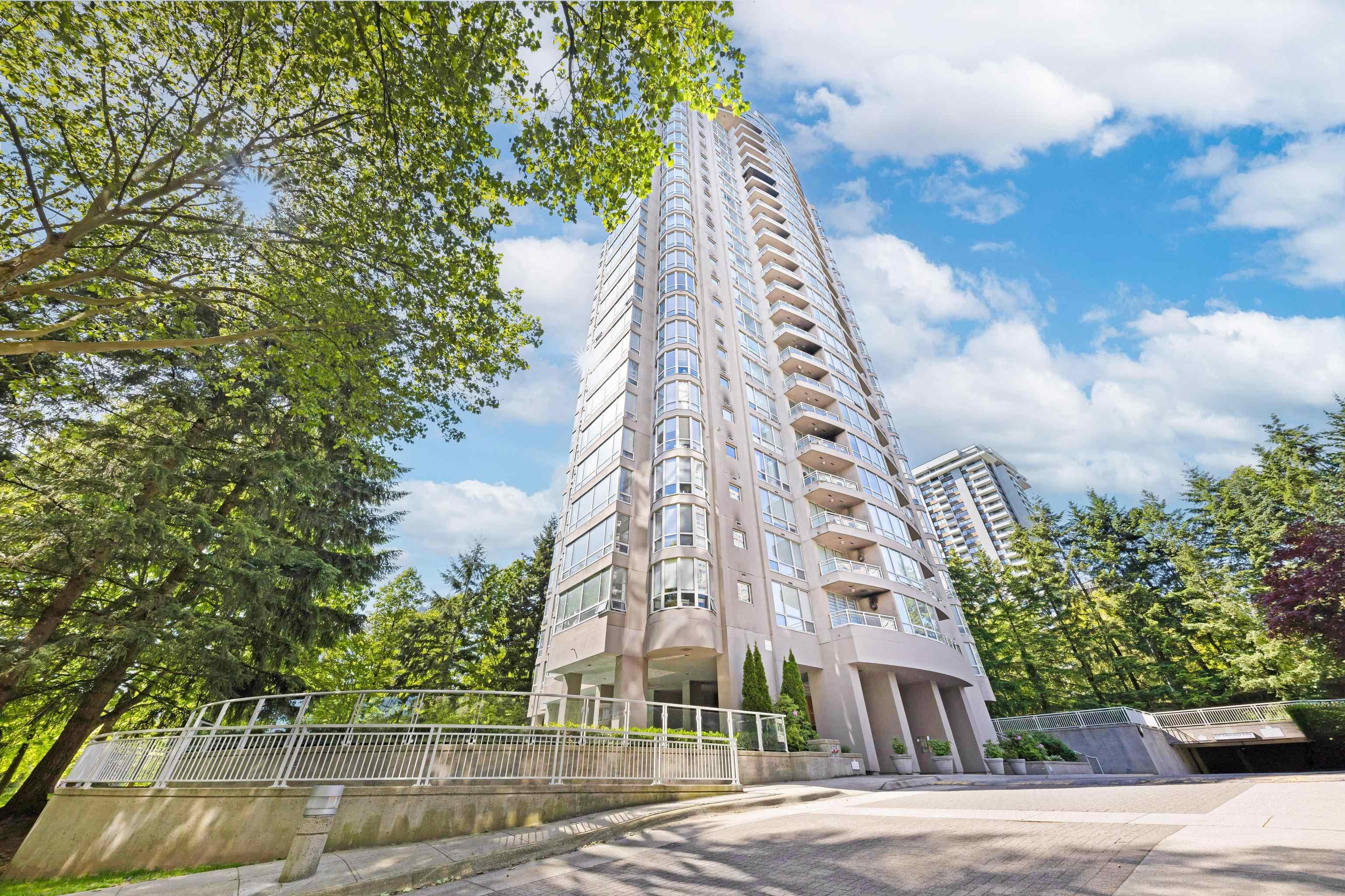 2305 - 9603 Manchester Drive, Burnaby, V3N 4Y7 — photo 1