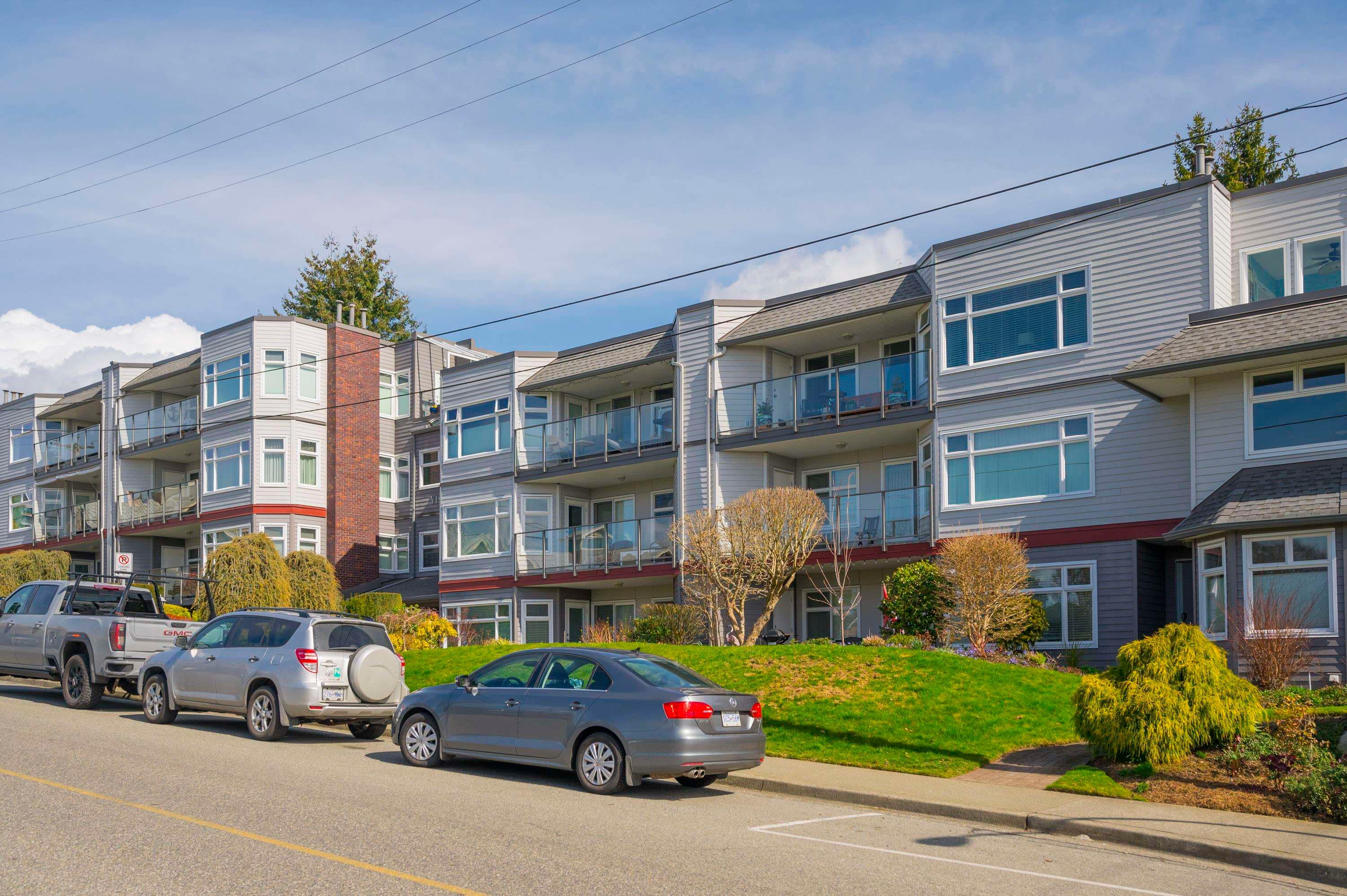 308 - 1220 Fir Street, White Rock, V4B 4B1 — photo 3