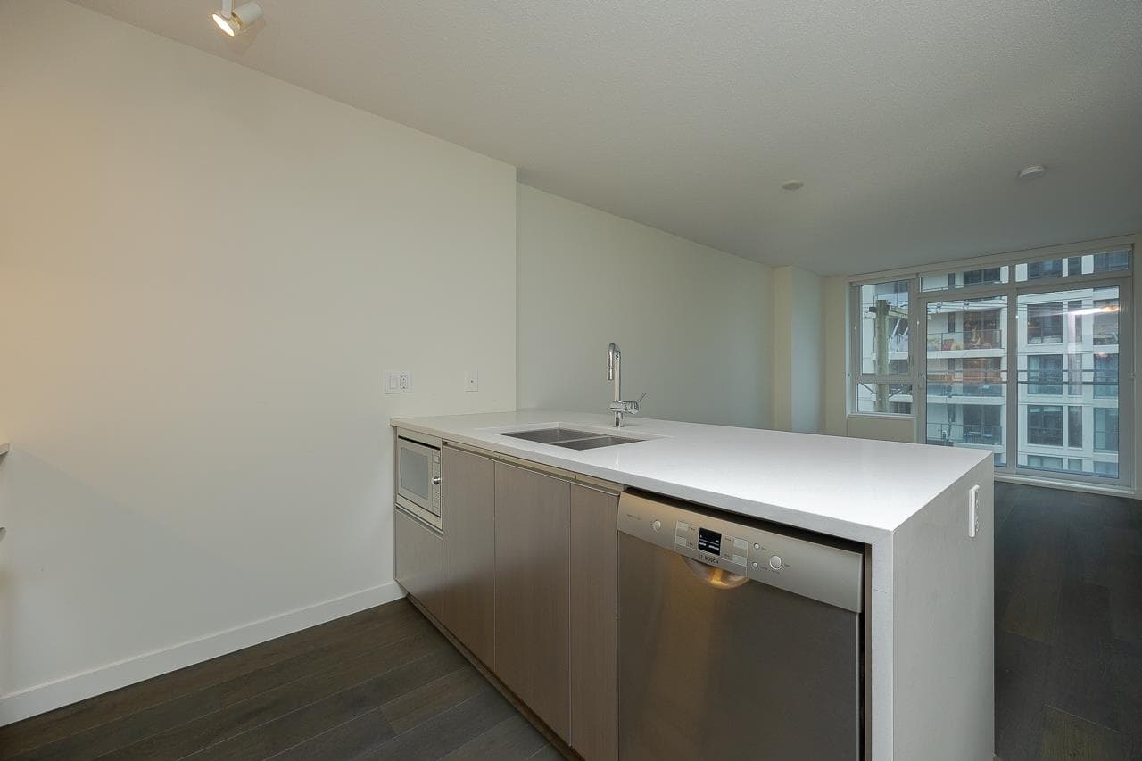 604 - 1009 Harwood Street, Vancouver, V6E 0C2 — photo 2
