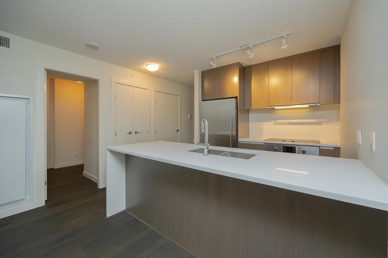 604 - 1009 Harwood Street, Vancouver, V6E 0C2 — photo 4