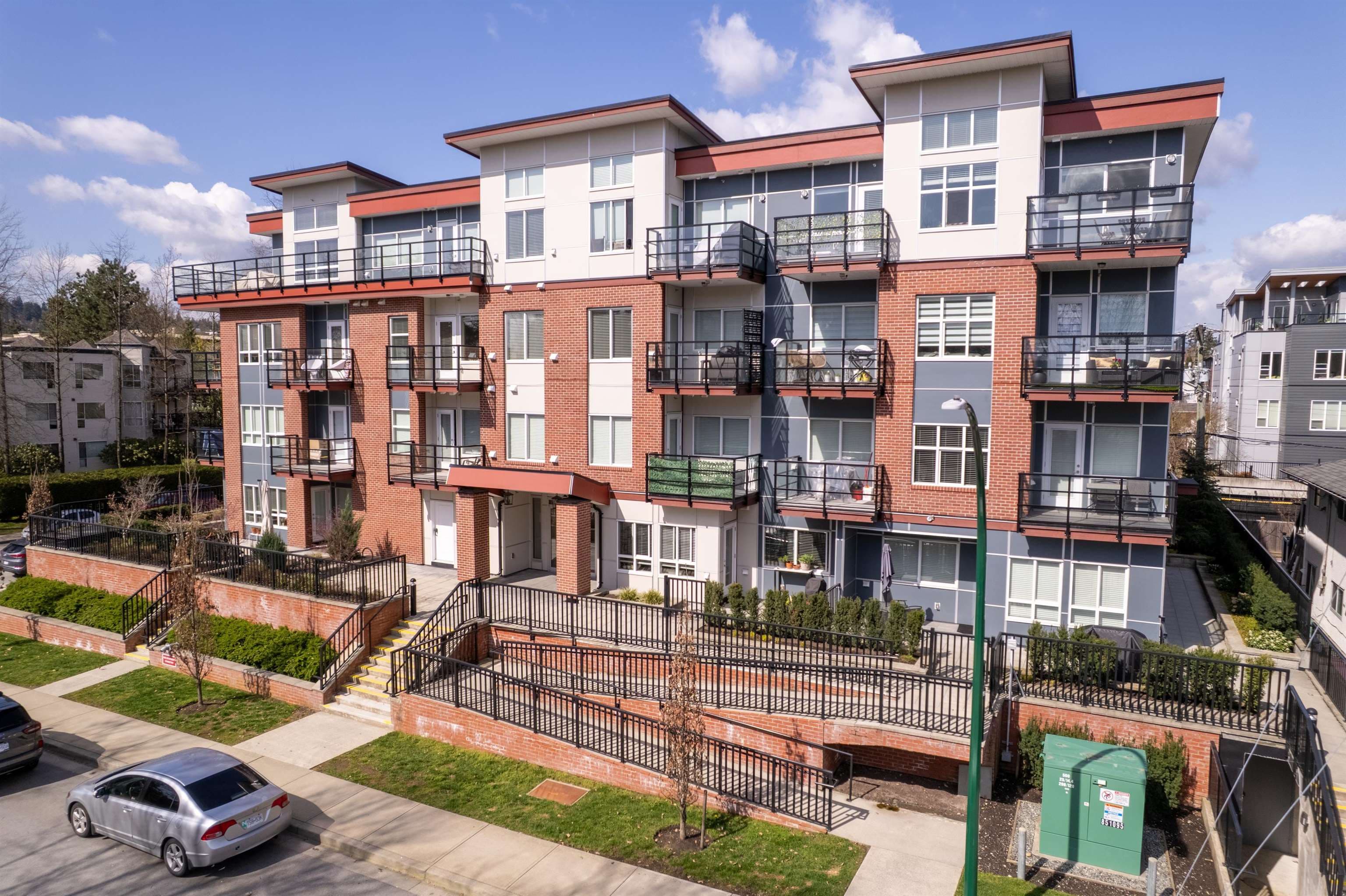 204 - 2389 Hawthorne Avenue, Port Coquitlam, V3C 1X1 — photo 3