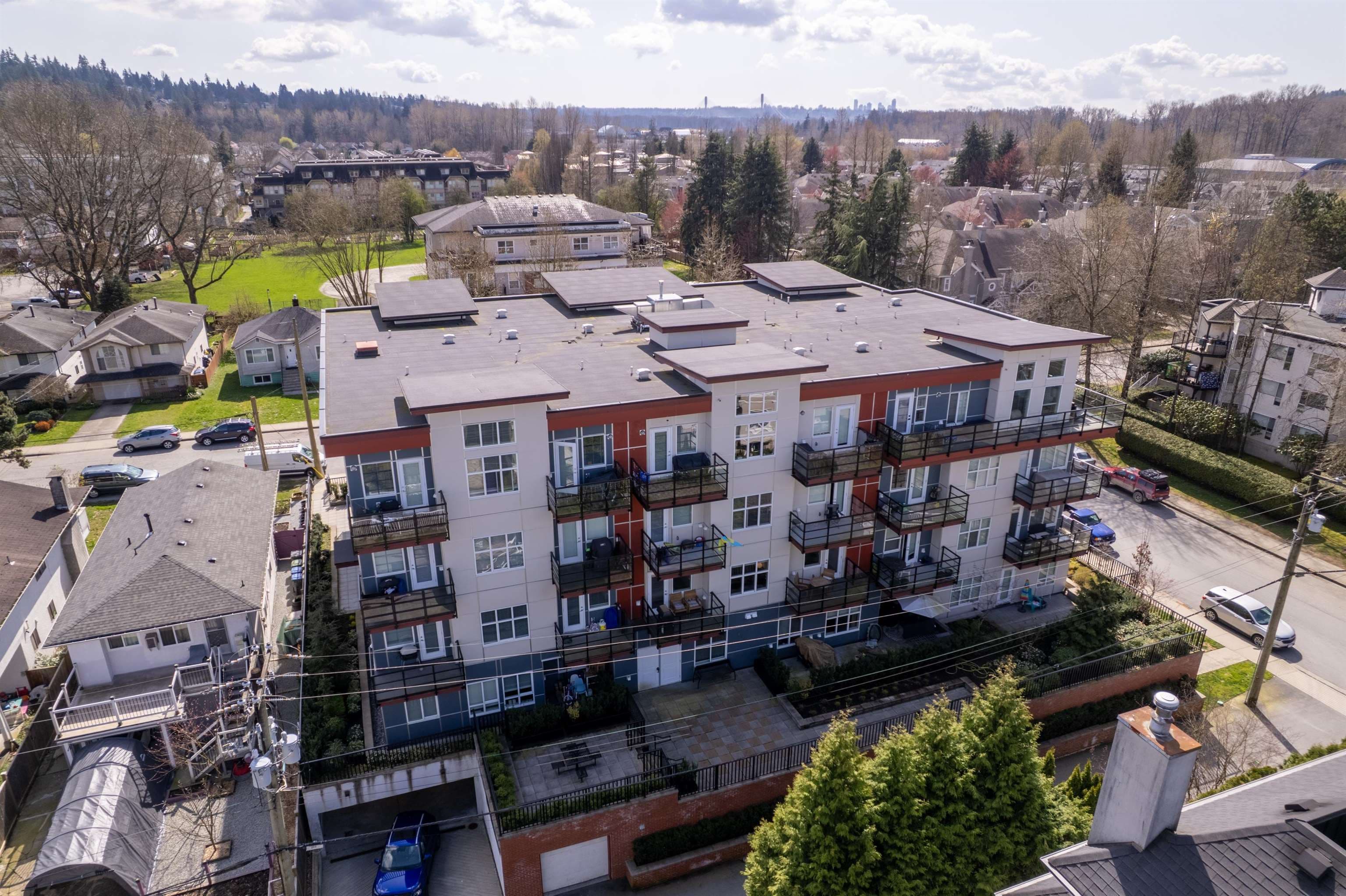 204 - 2389 Hawthorne Avenue, Port Coquitlam, V3C 1X1 — photo 4