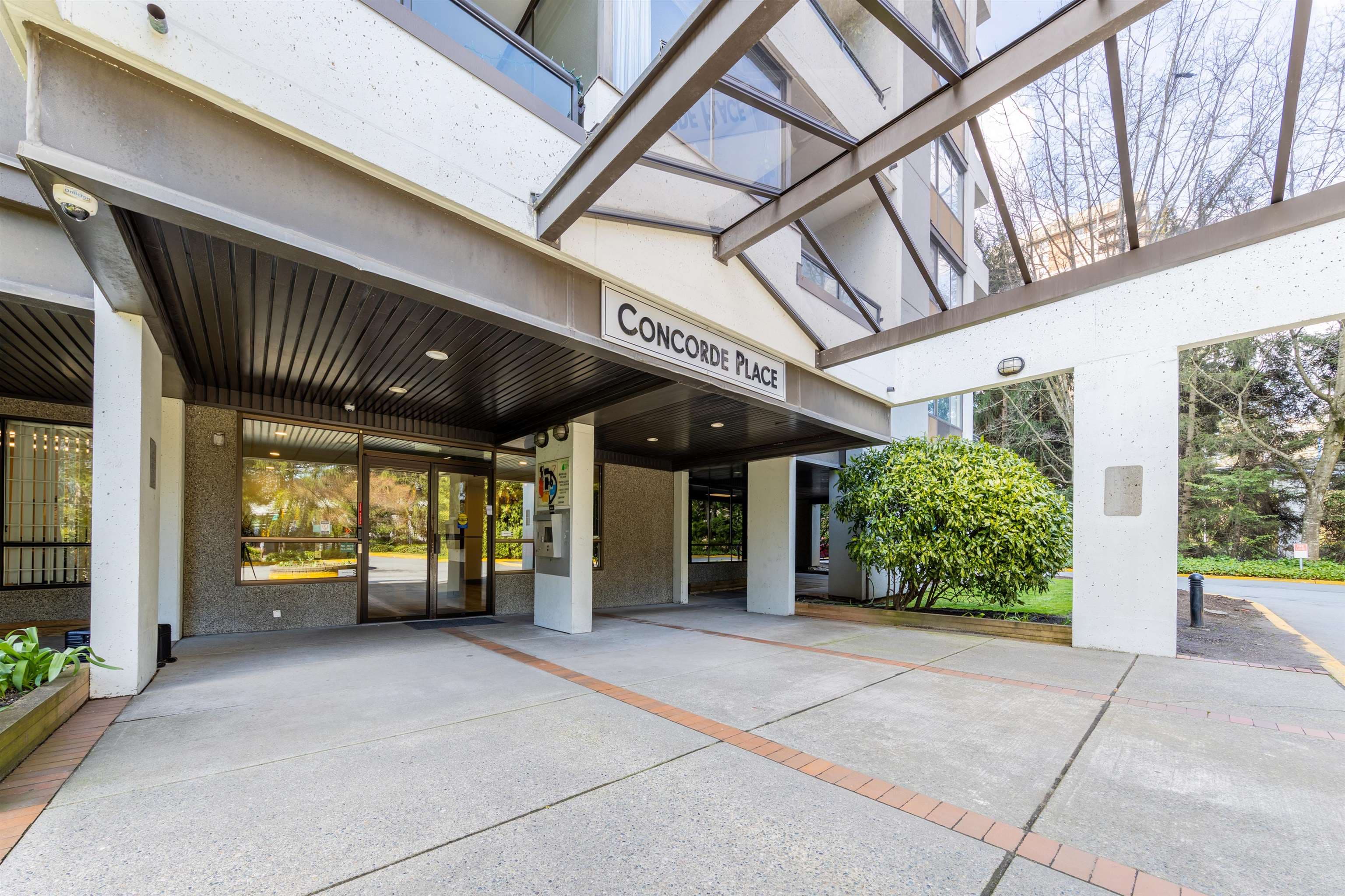 204 - 9521 Cardston Court, Burnaby, V3N 4R8 — photo 2