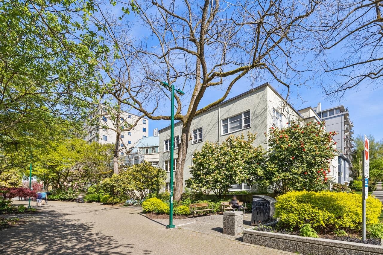 204 - 1565 Burnaby Street, Vancouver