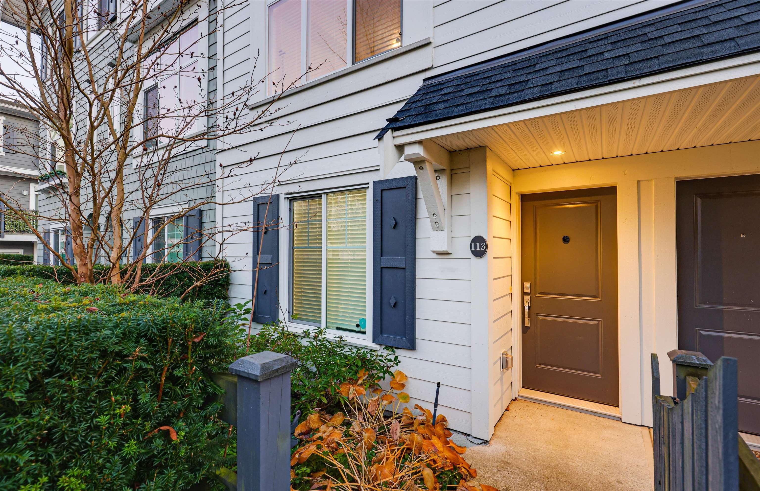 113 - 15230 Guildford Drive, Surrey, V3R 0C8 — photo 3