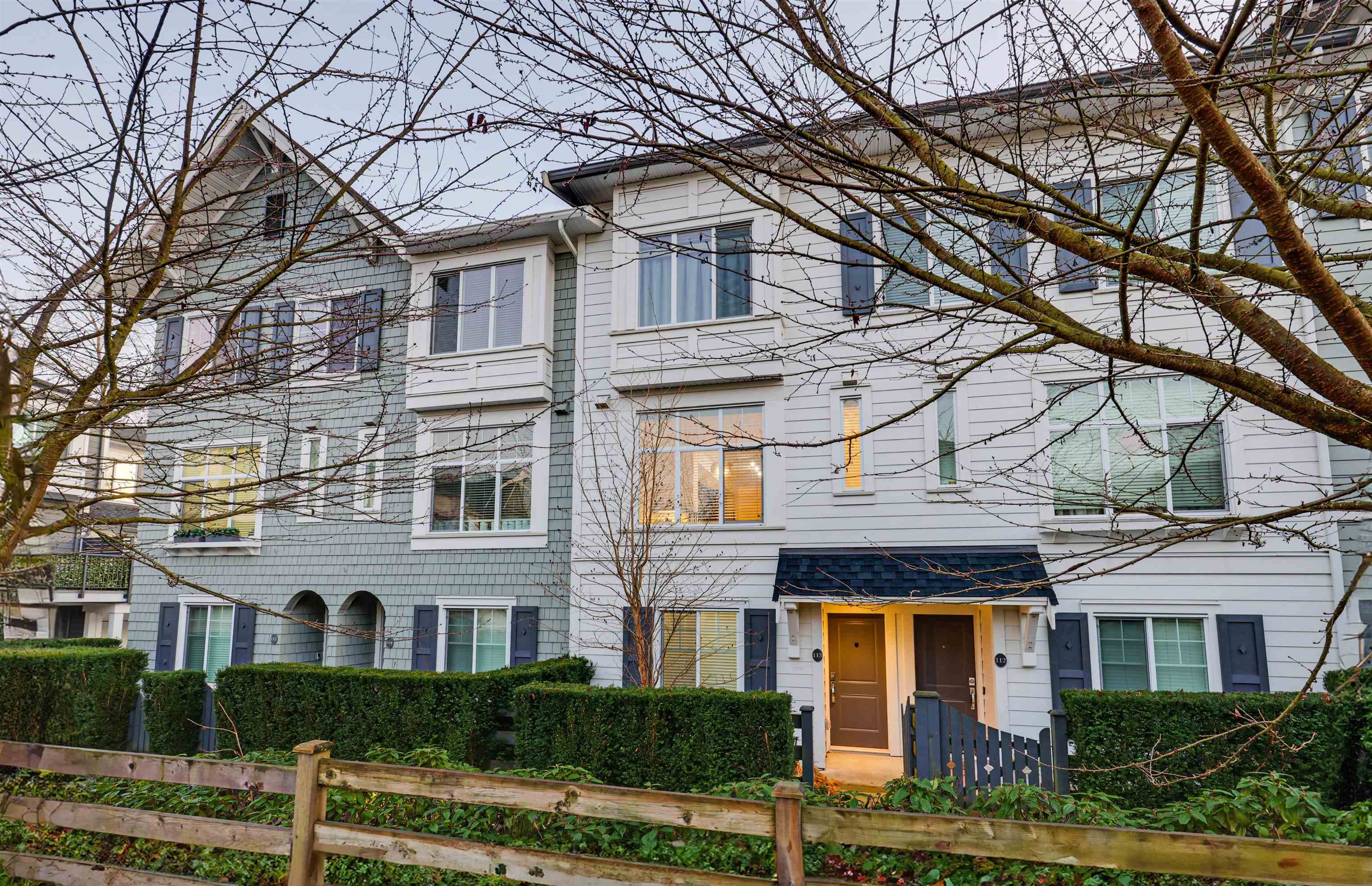 113 - 15230 Guildford Drive, Surrey, V3R 0C8 — photo 1