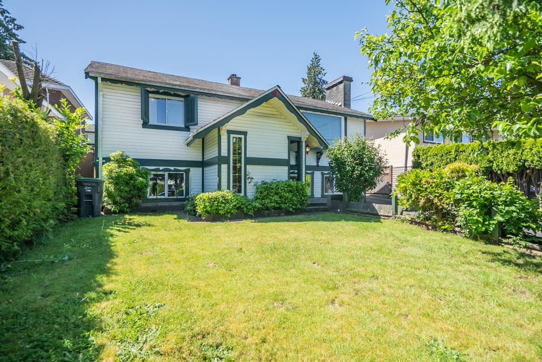 11670 96a Avenue, Surrey