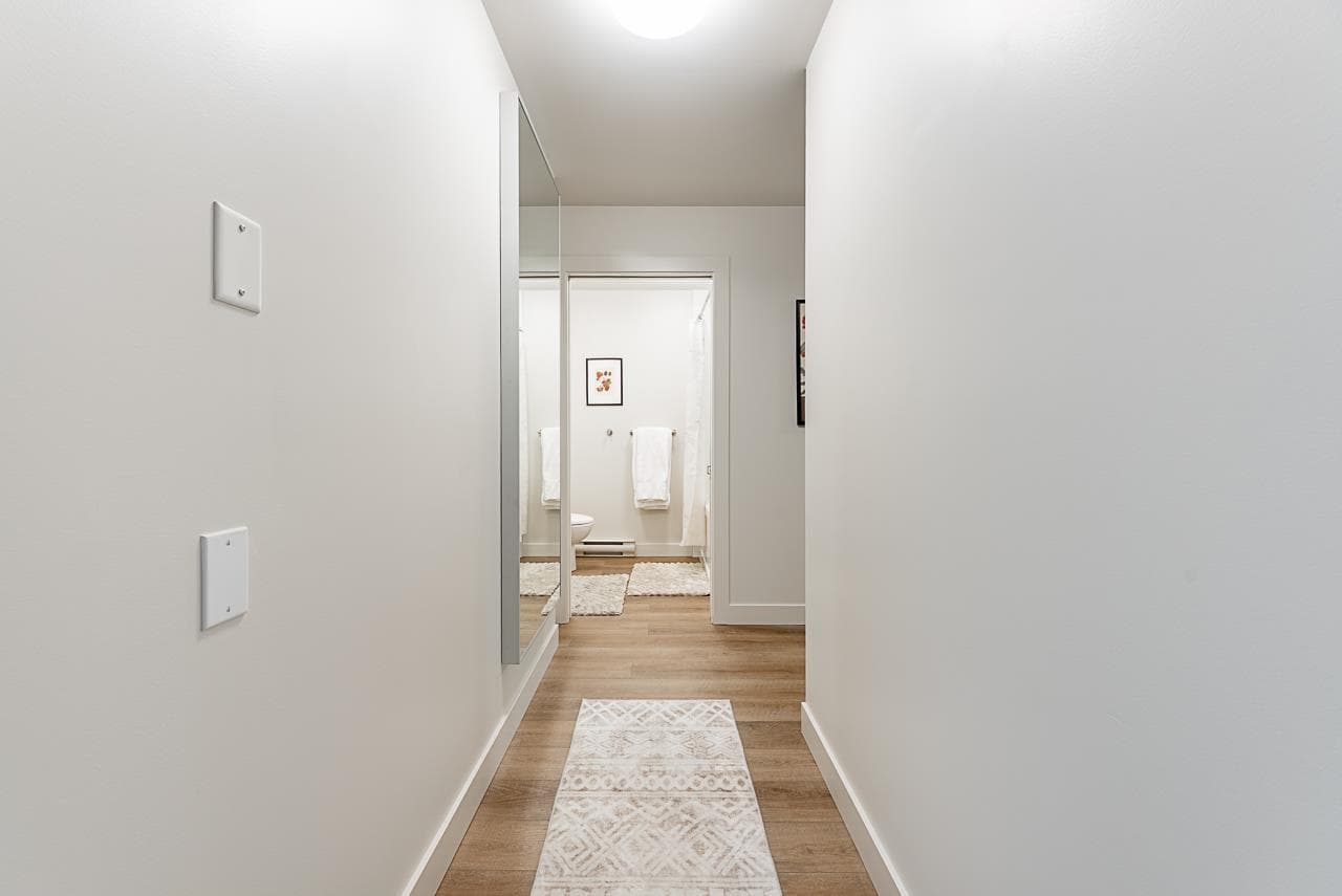 401 - 370 Carrall Street, Vancouver, V6B 2J3 — photo 4
