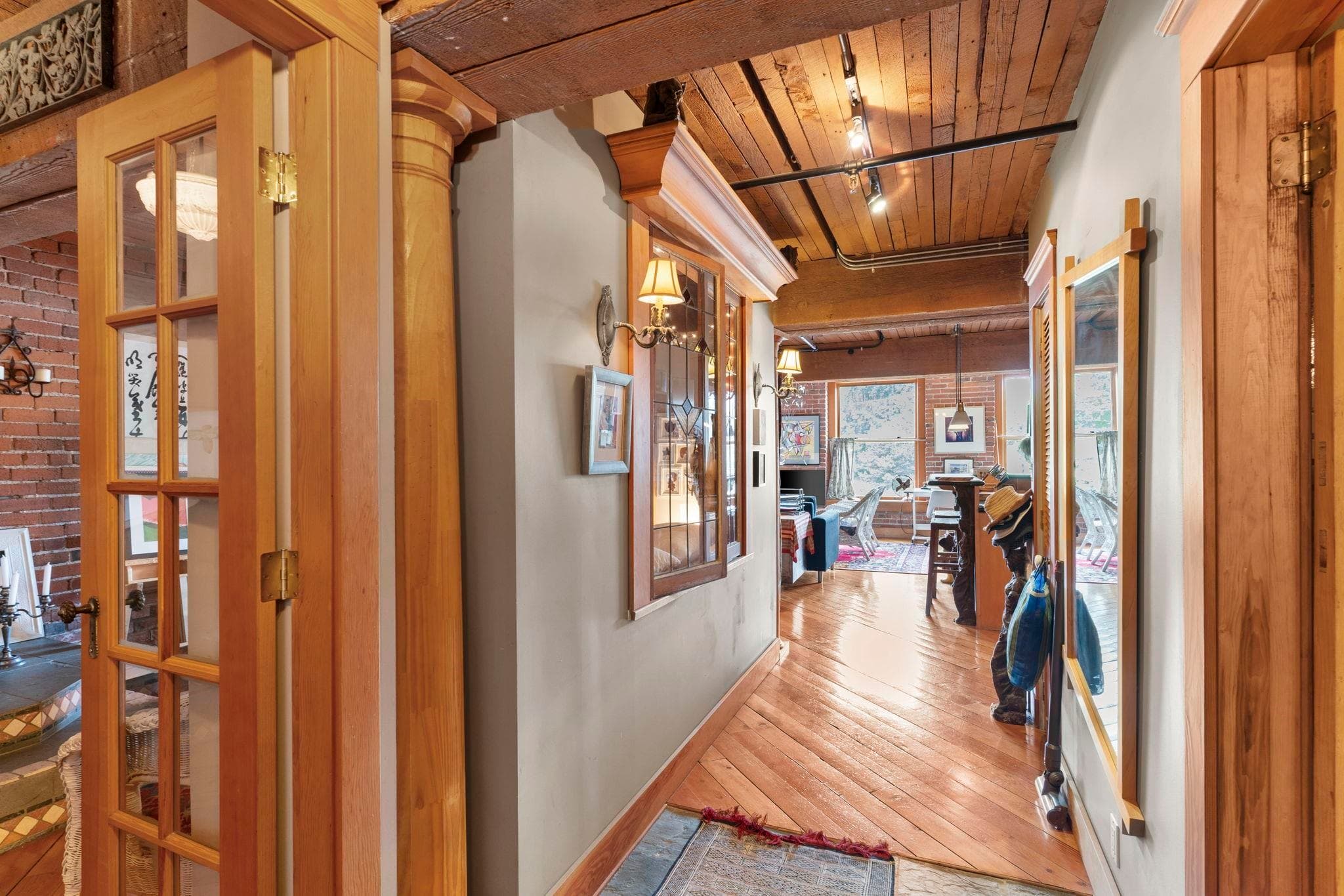 301 - 41 Alexander Street, Vancouver, V6A 1B2 — photo 2