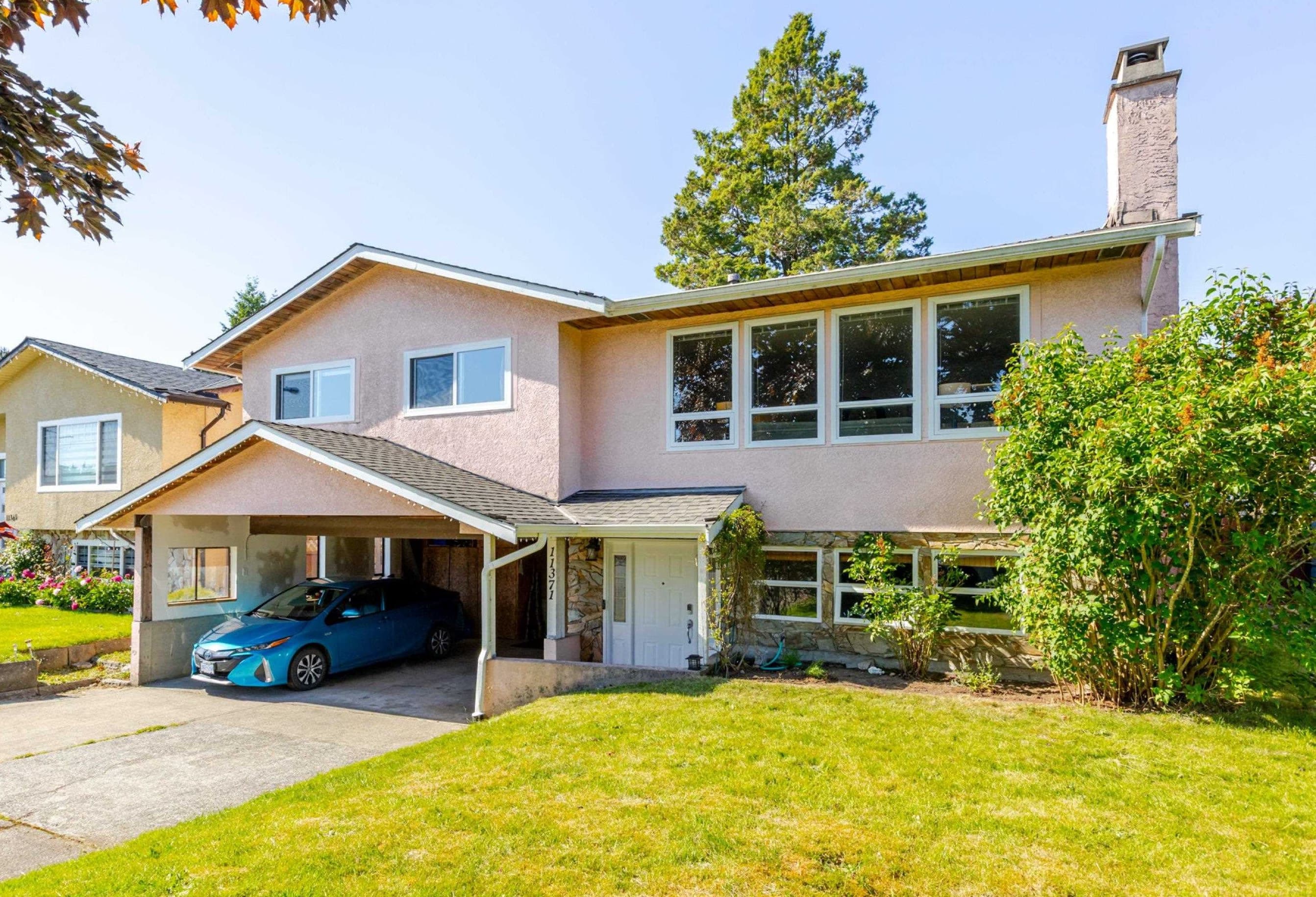 11371 87a Avenue, Delta, V4C 3A7 — photo 2