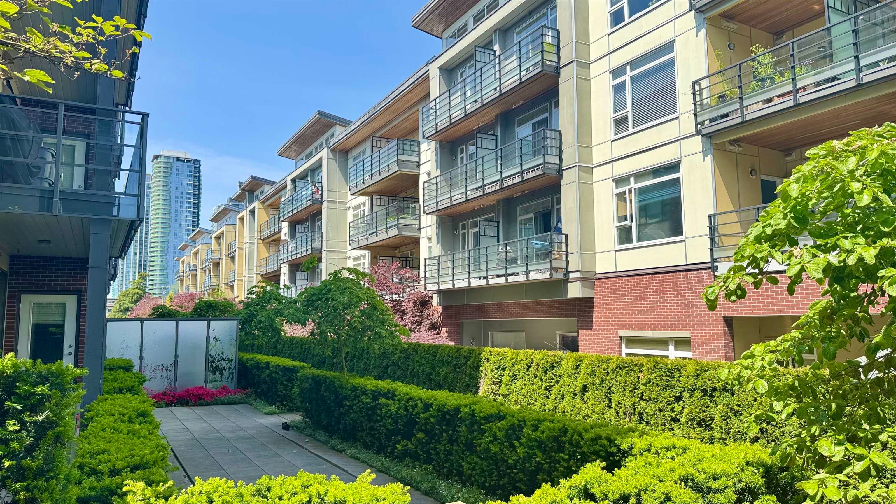 252 - 5355 Lane Street, Burnaby, V5H 0H1 — photo 1