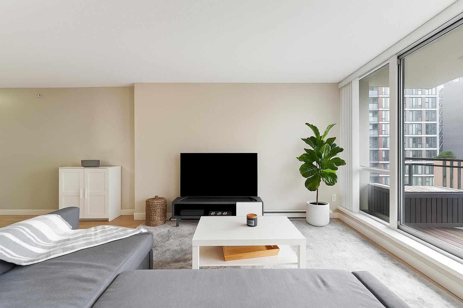 1102 - 1082 Seymour Street, Vancouver, V6B 1X9 — photo 2