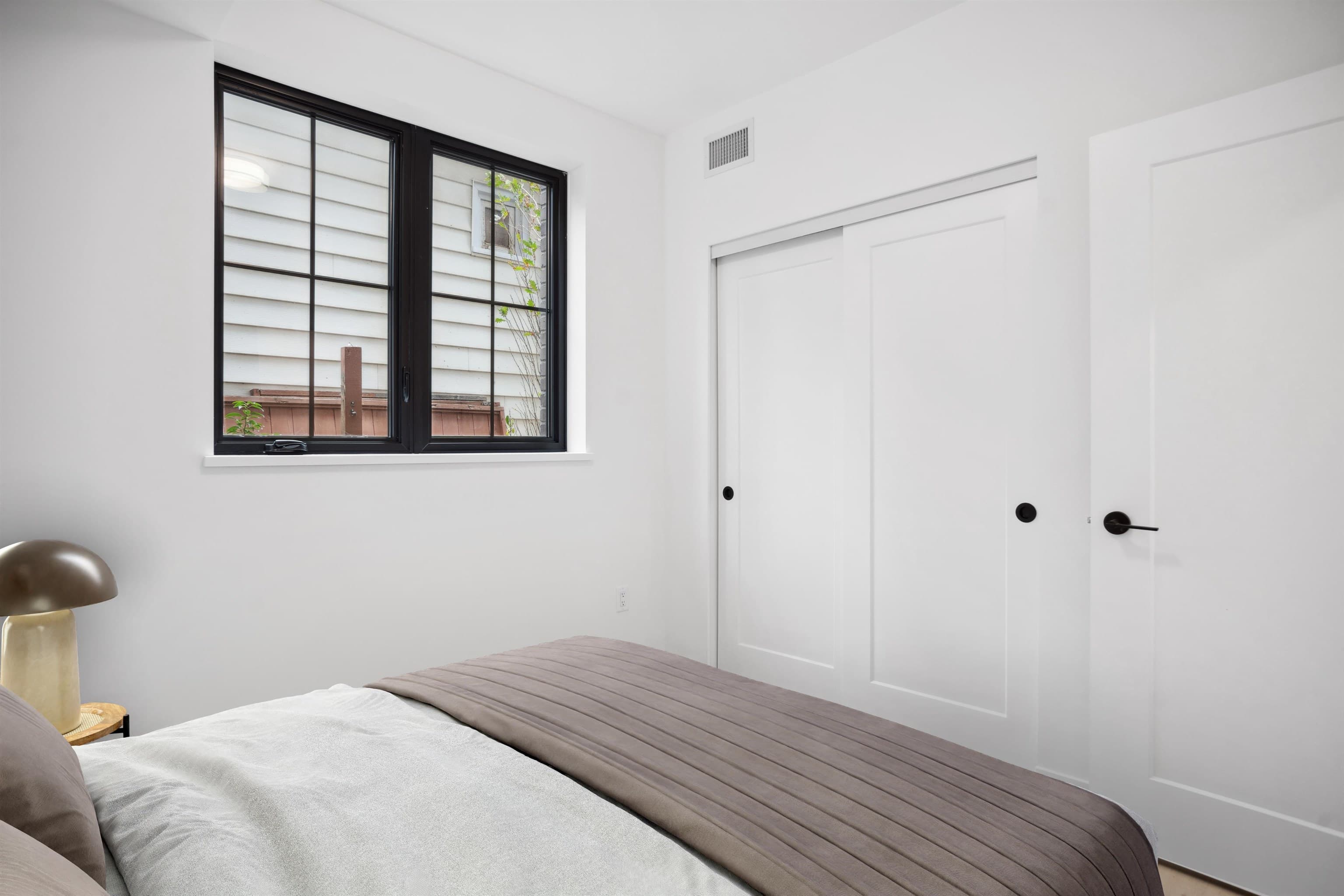 187 W King Edward Ave Street, Vancouver, V5Y 4B4 — photo 4