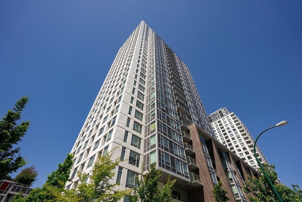 1501 - 5665 Boundary Road, Vancouver, V5R 0E4 — photo 2
