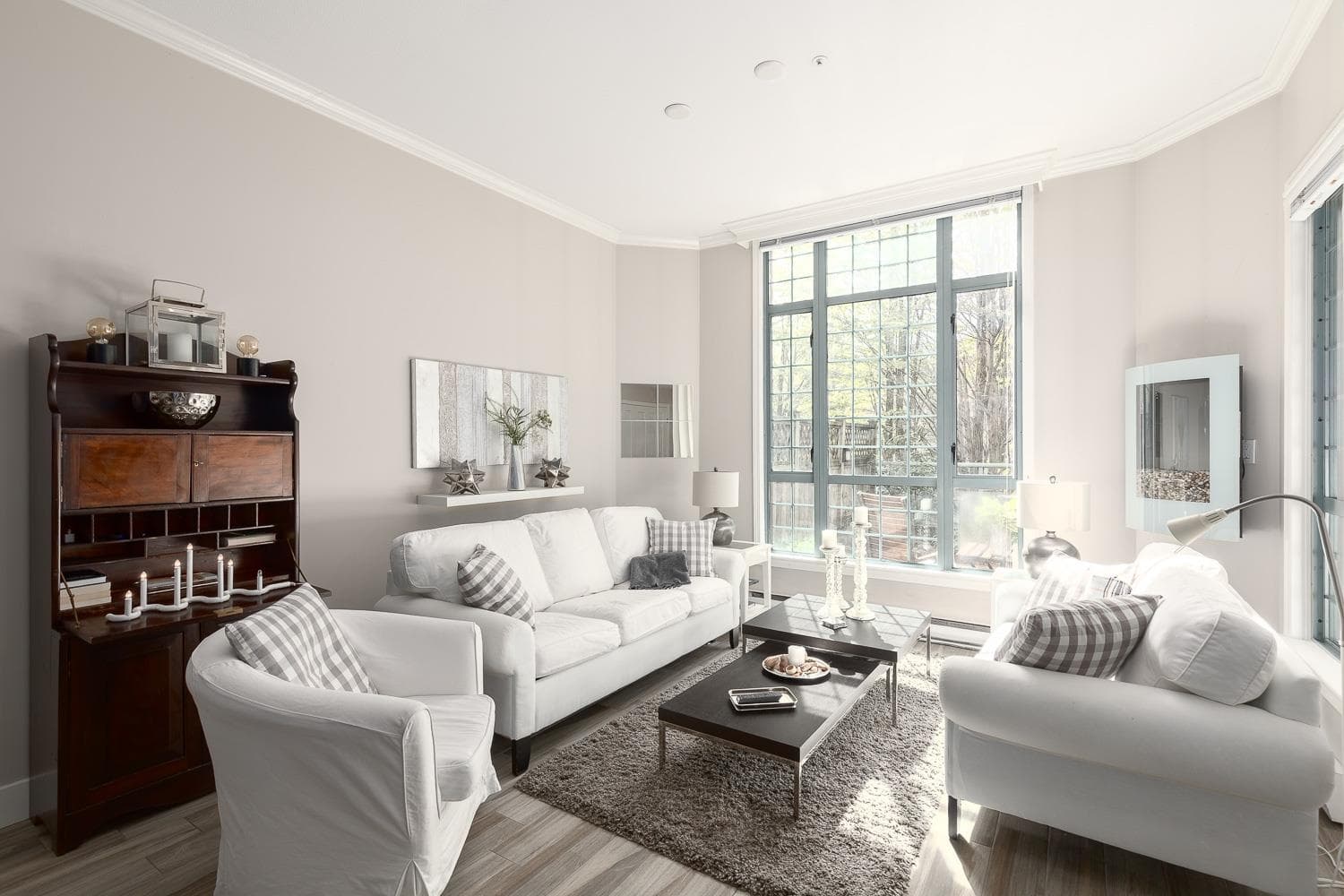 104 - 293 Smithe Street, Vancouver, V6B 5W4 — photo 1