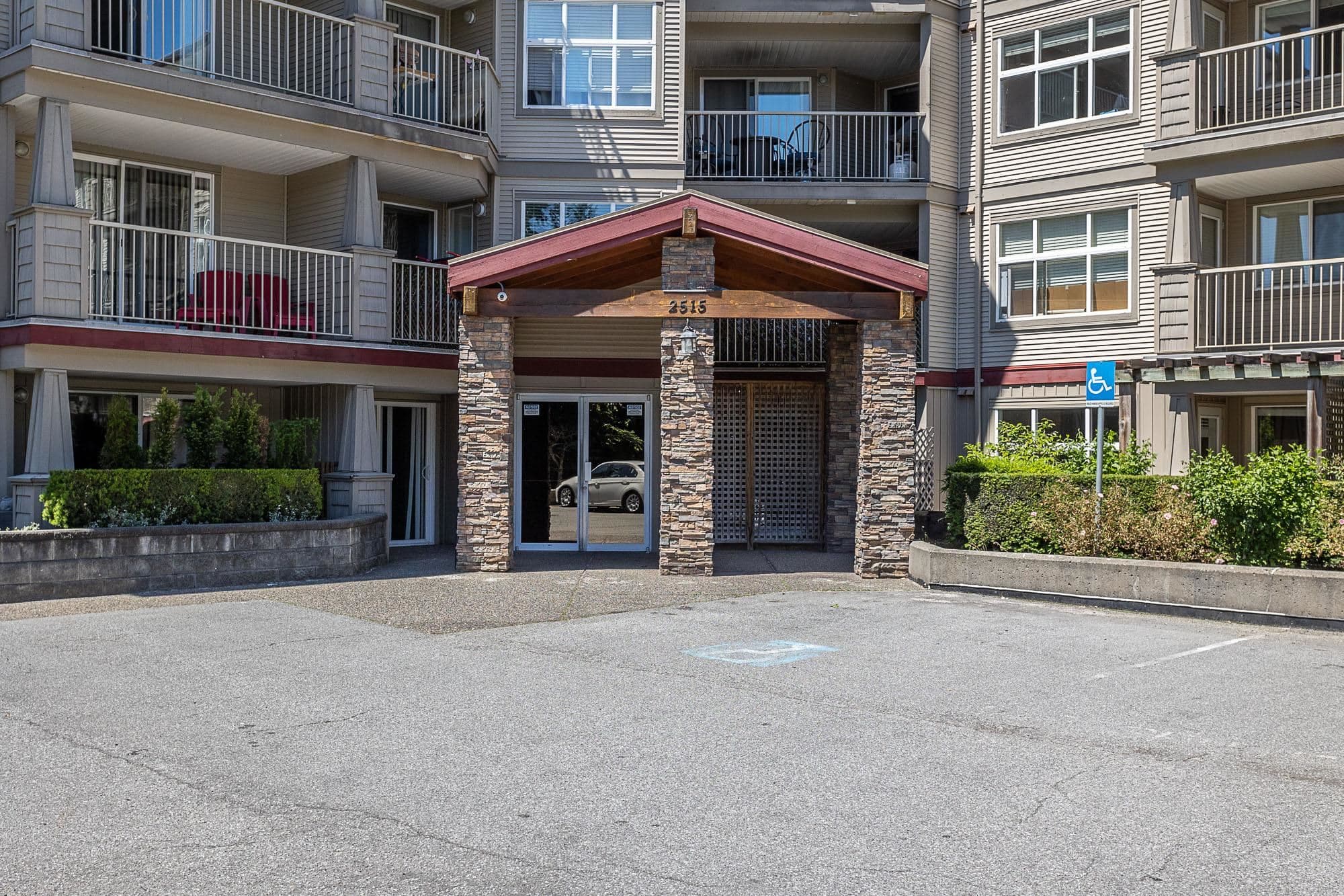 105 - 2515 Park Drive, Abbotsford, V2S 0B2 — photo 2