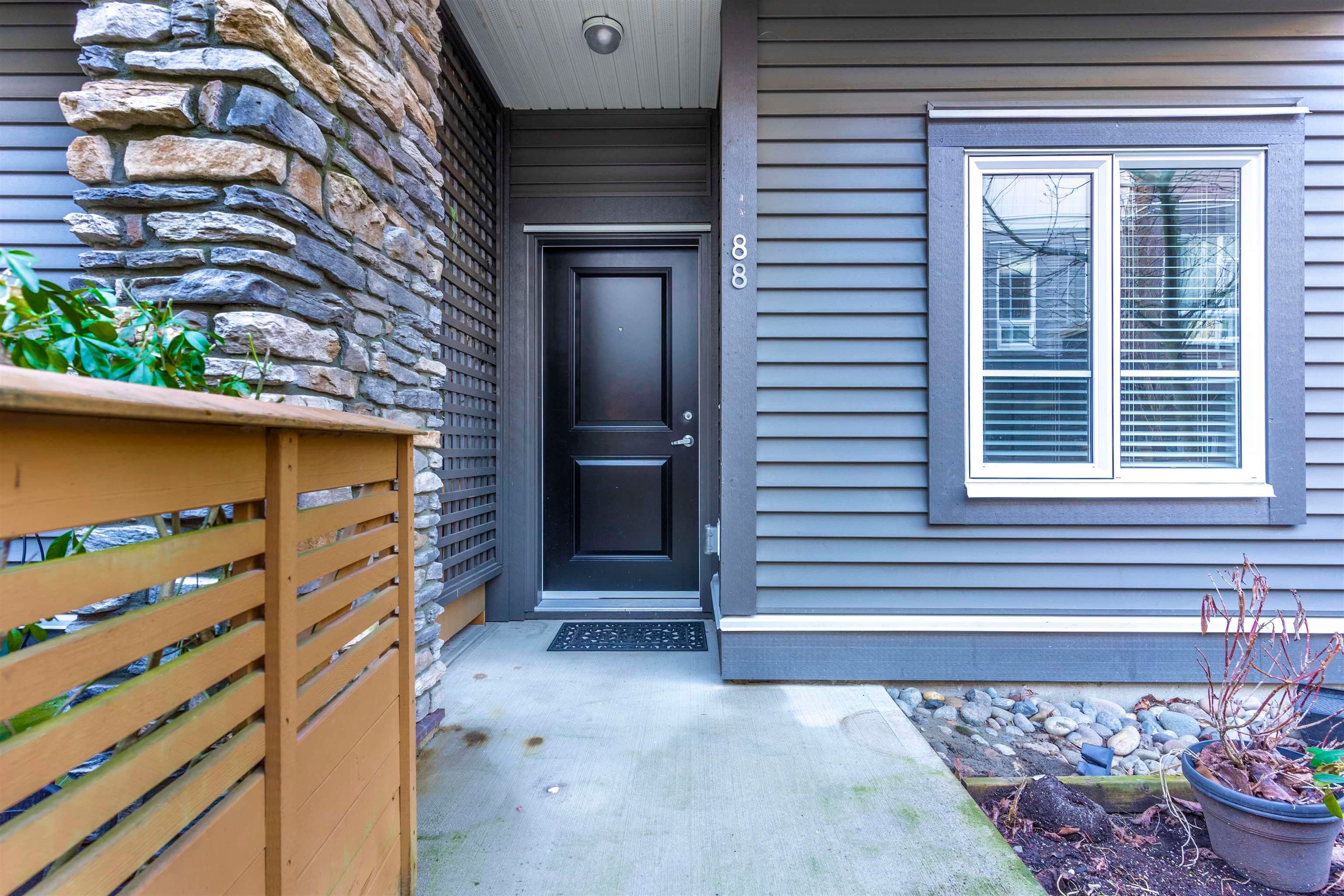 88 - 5888 144 Street, Surrey, V3X 0G8 — photo 2