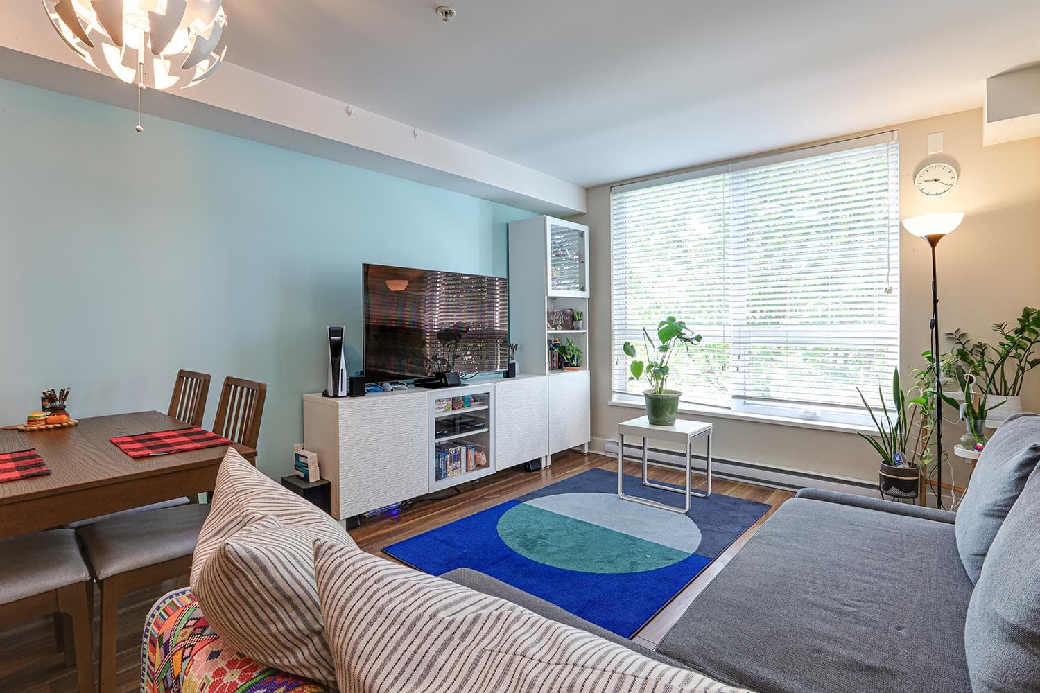 208 - 55 Eighth Avenue, New Westminster, V3L 0E8 — photo 3