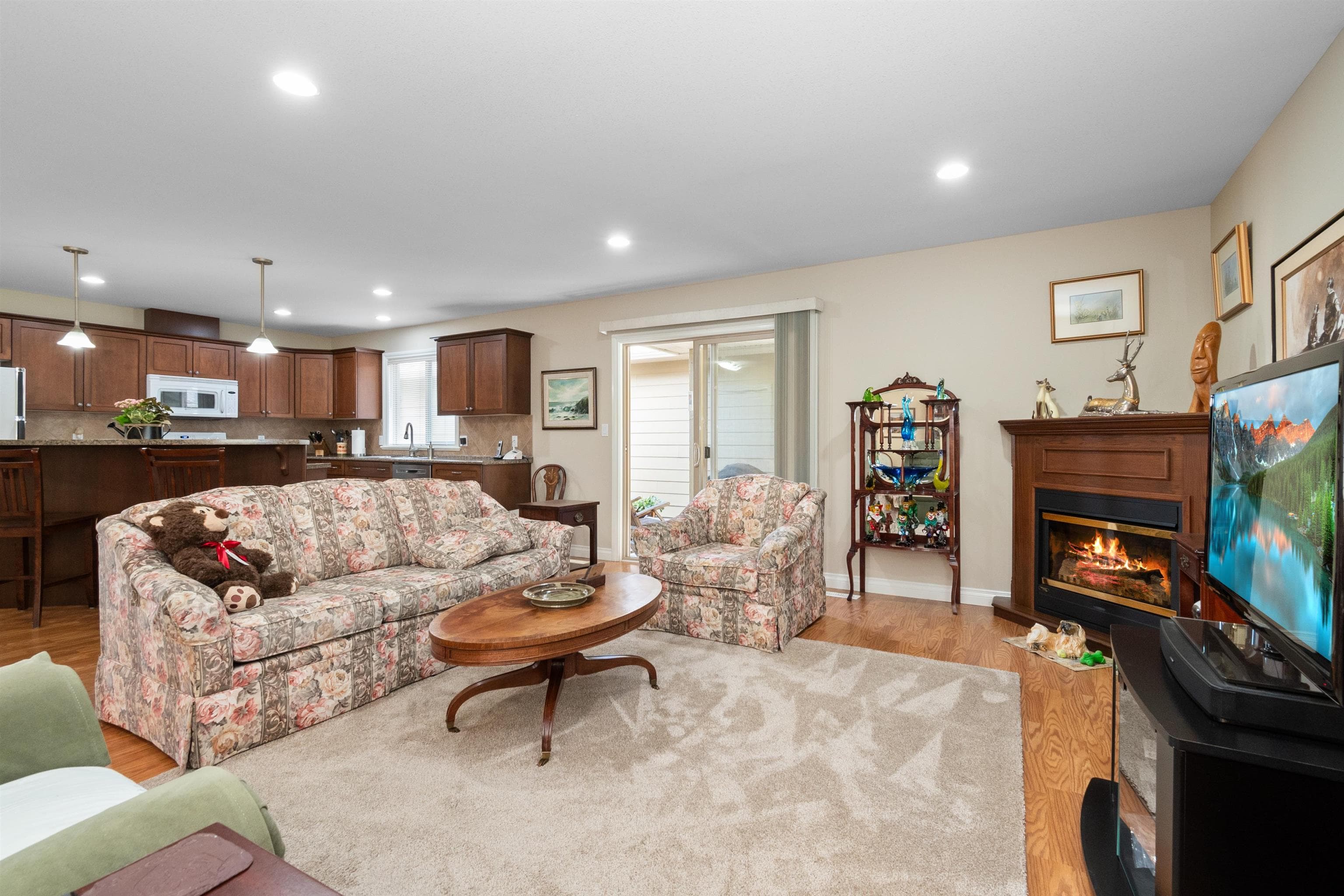 102 - 46000 Thomas Road, Chilliwack, V2R 5W6 — photo 4