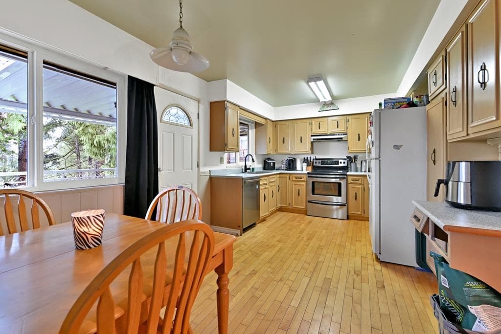 2512 Penshurst Court, Coquitlam, V3K 5S1 — photo 3