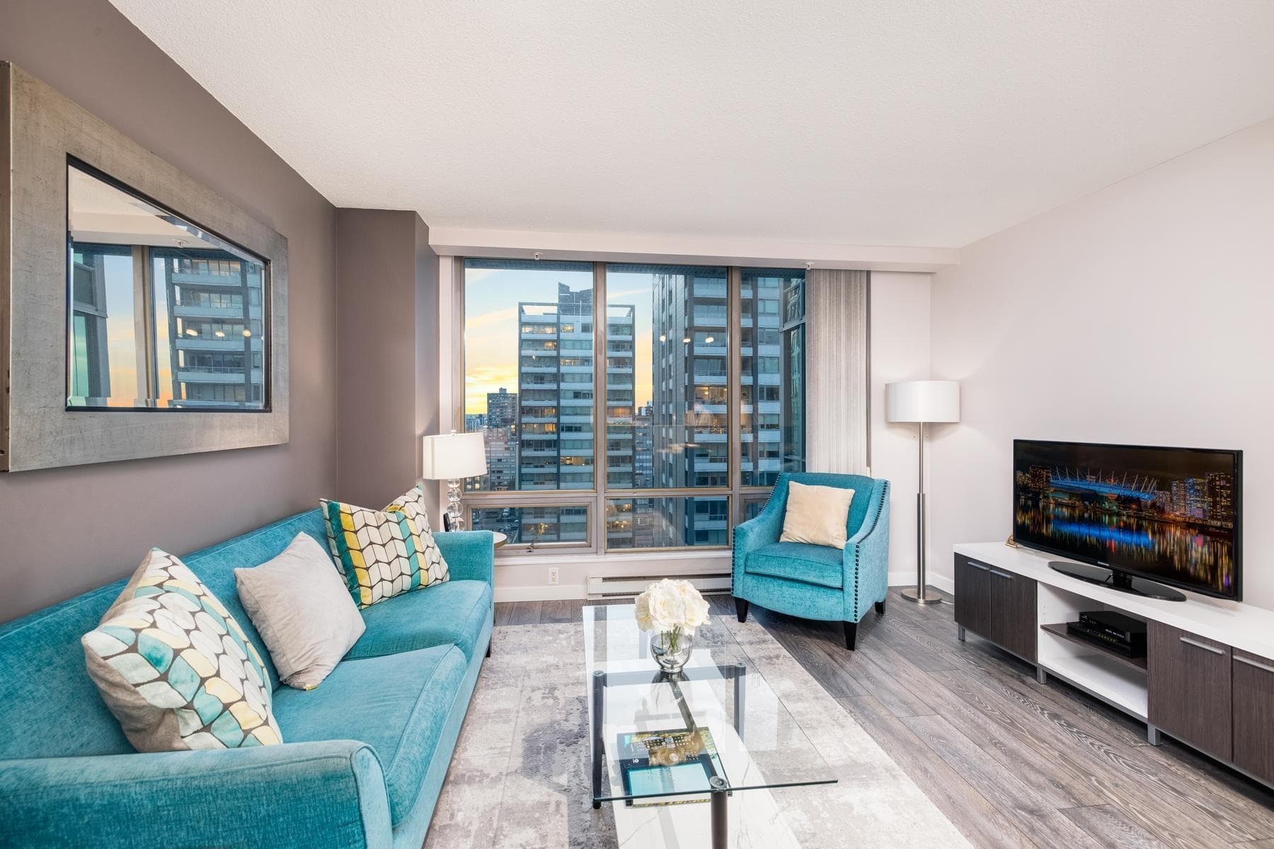 1907 - 1288 W Georgia Street, Vancouver, V6E 4R3 — photo 2