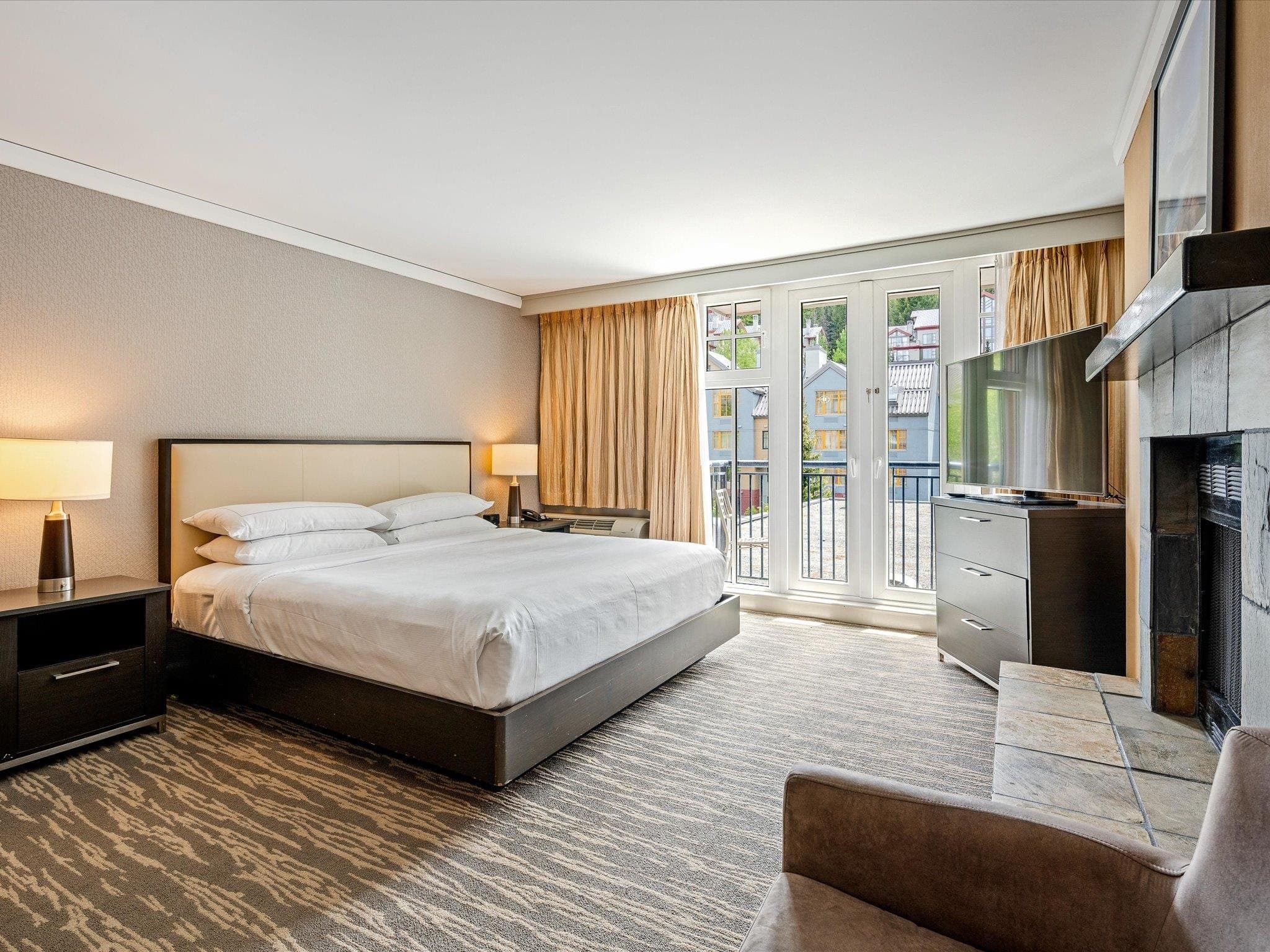 306 - 4050 Whistler Way, Whistler, V8E 1H9 — photo 2