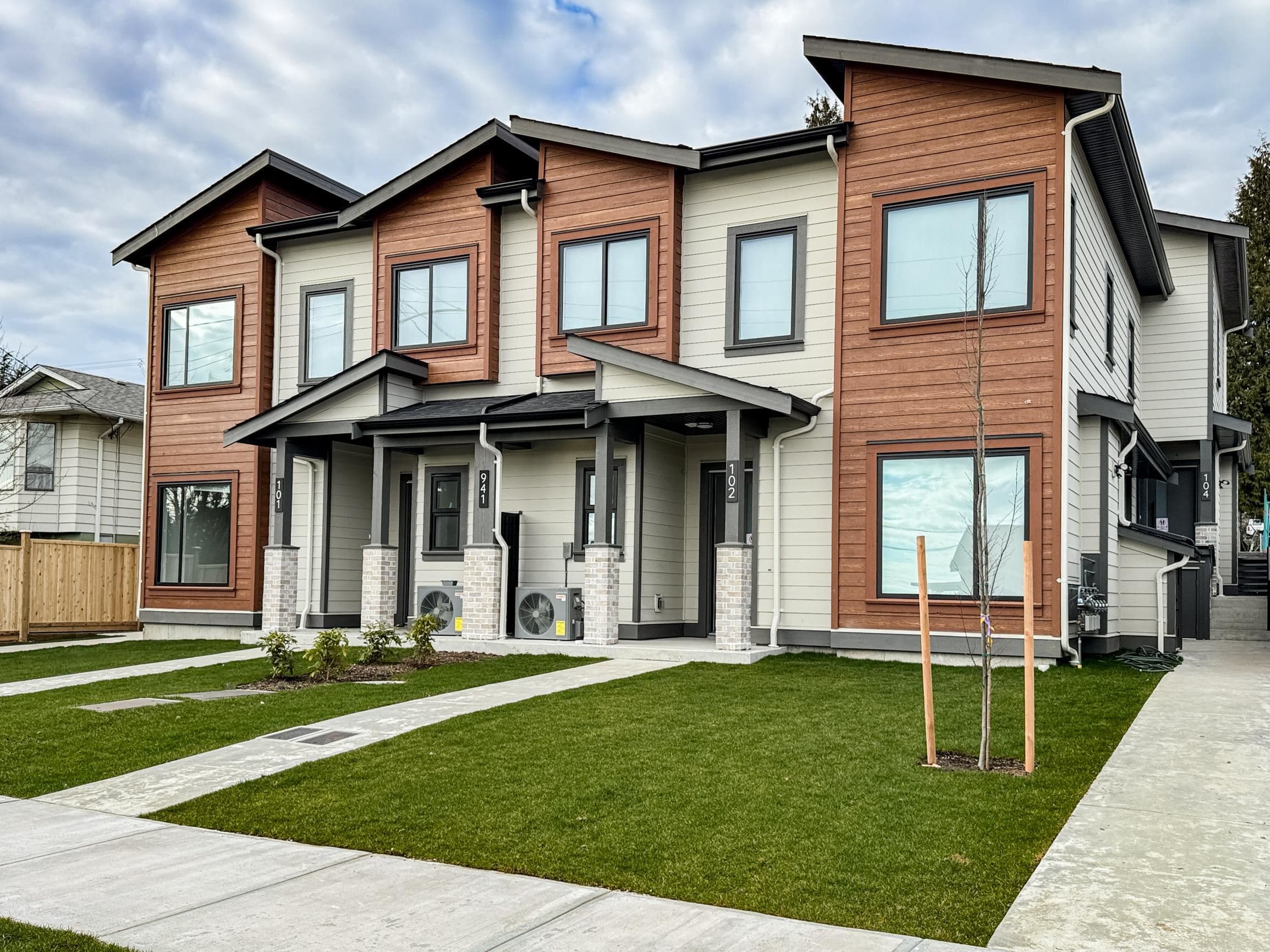 103 - 941 Dansey Avenue, Coquitlam, V3K 3G8 — photo 1