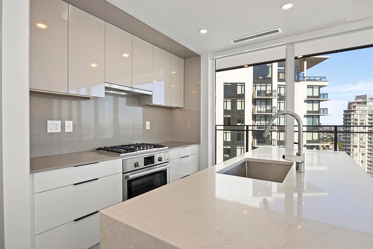 2602 - 4711 Hazel Street, Burnaby, V5H 0J9 — photo 3