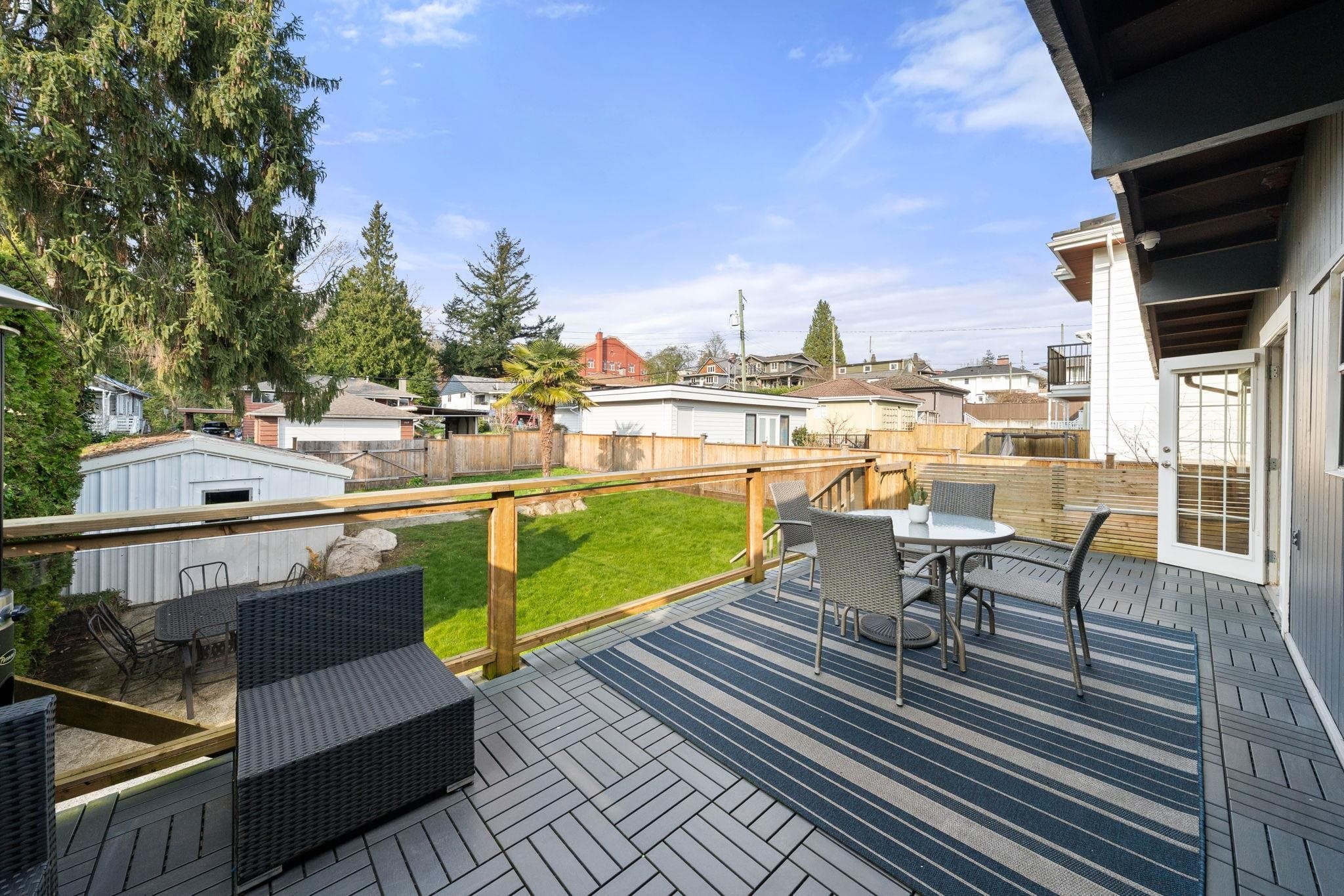 530 W 14th Street, North Vancouver, V7M 1P9 — photo 4