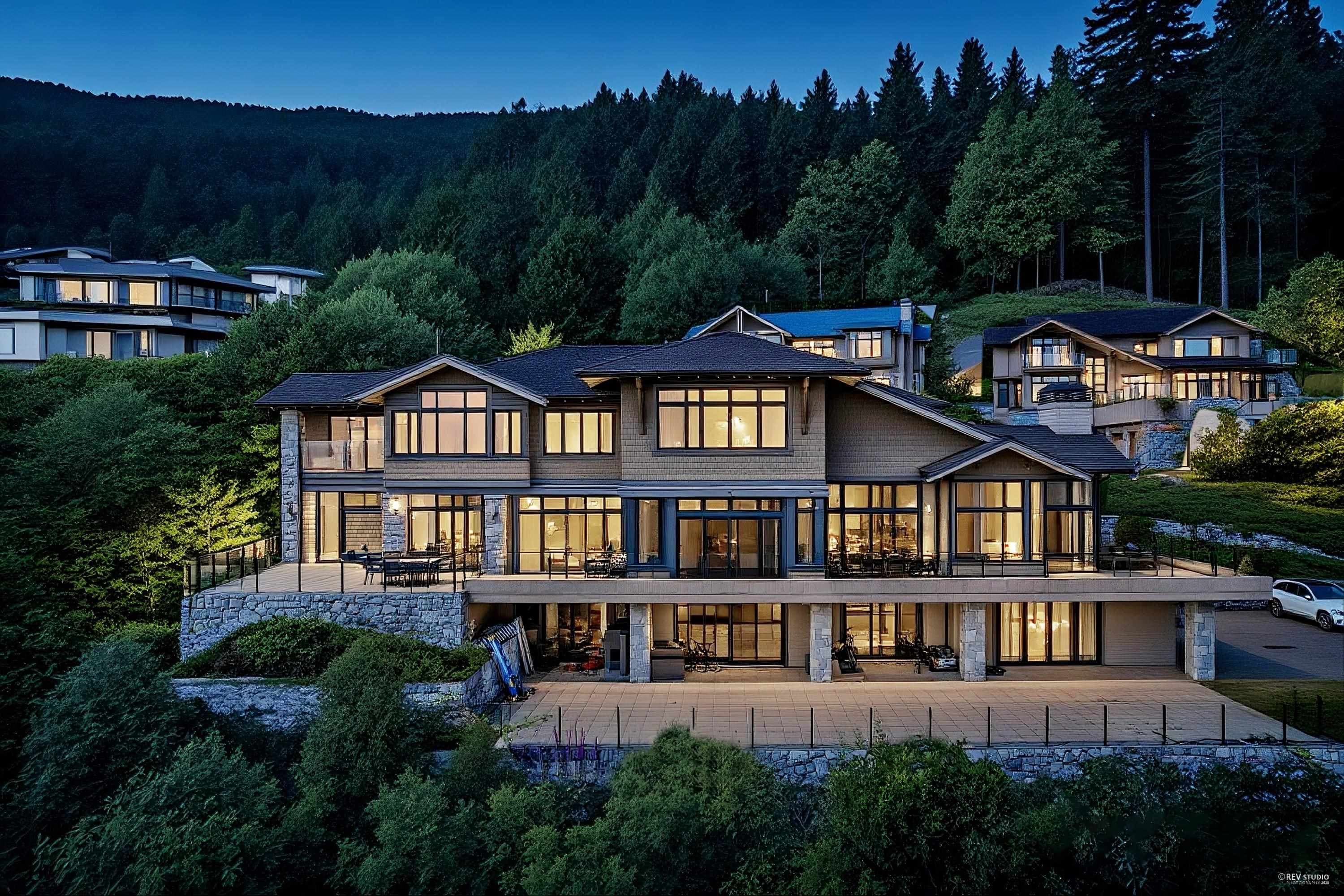 2705 Highview Place, West Vancouver