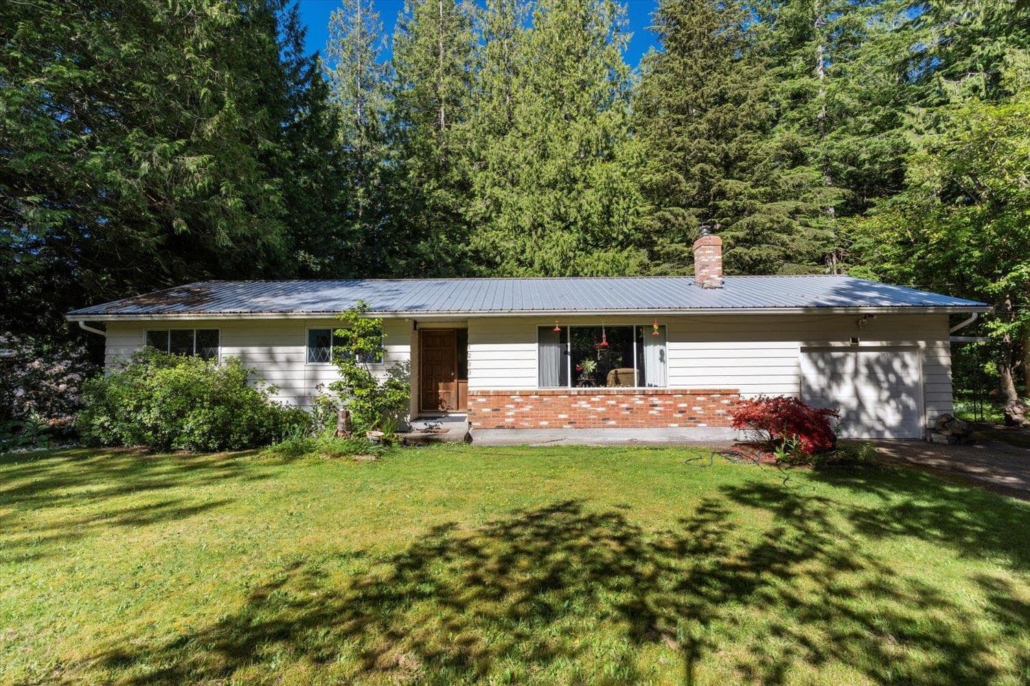 1233 Kosikar Road, Columbia Valley