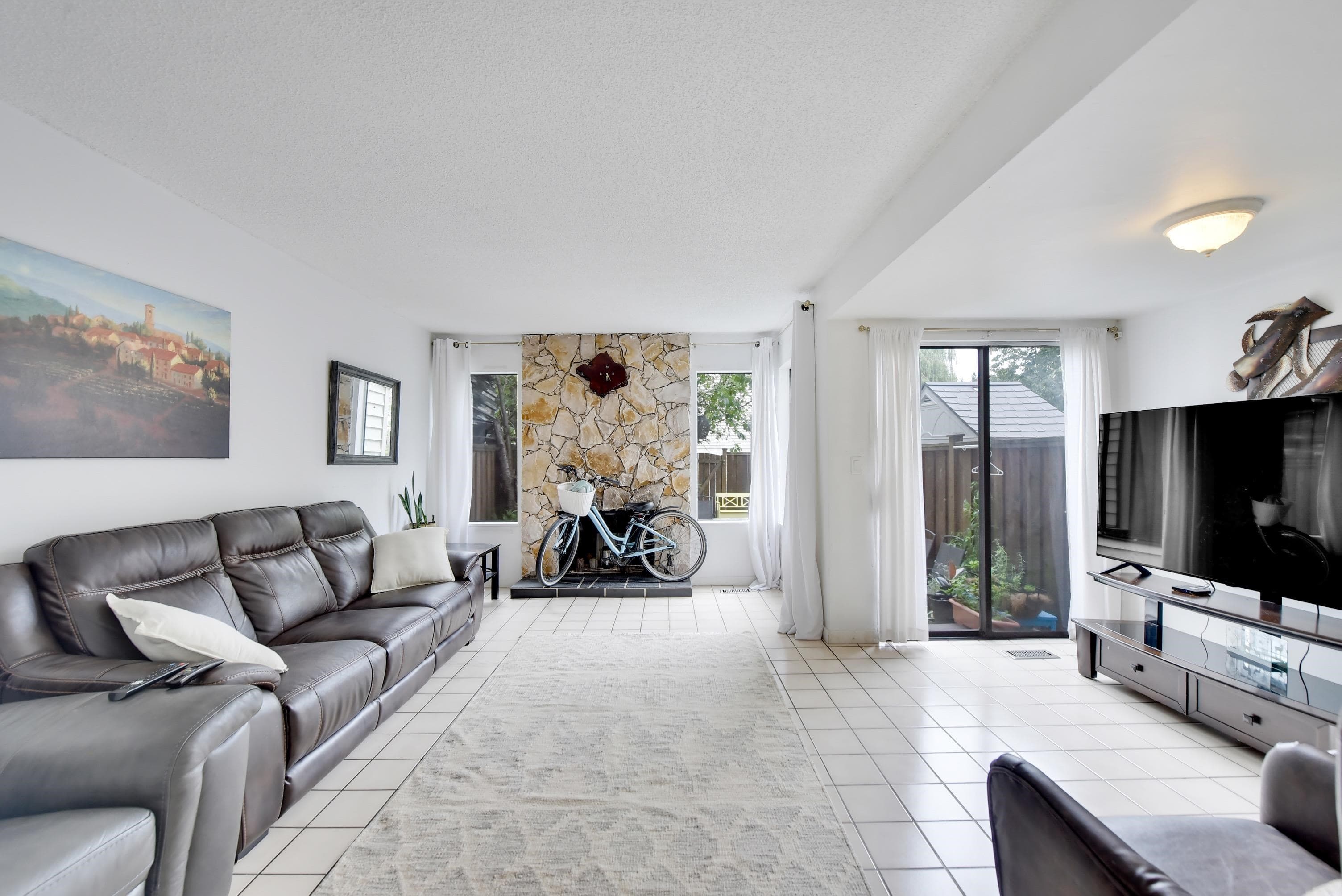 32 - 9358 128 Street, Surrey, V3V 6A4 — photo 2